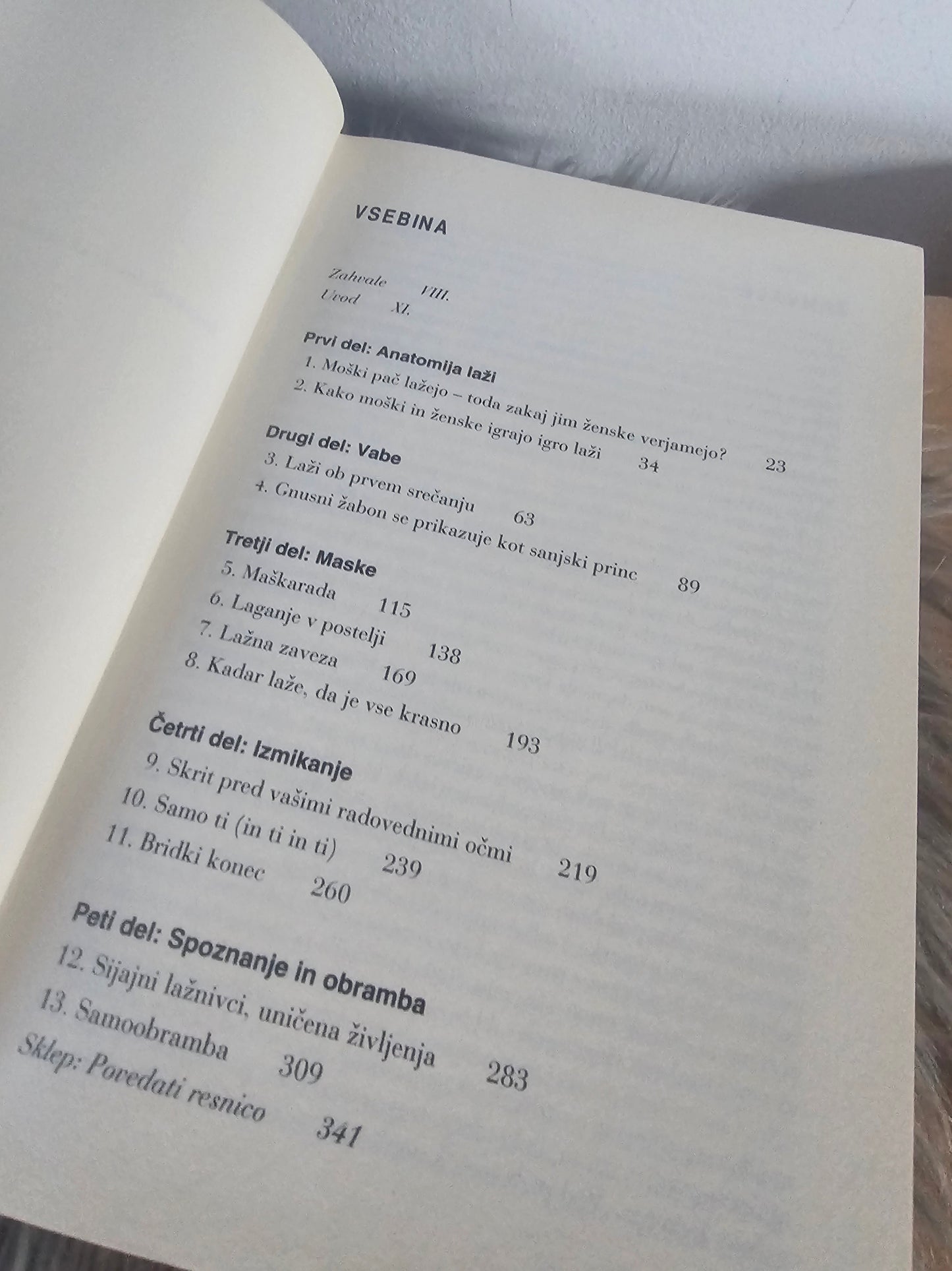 101 laž, ki jo moški pripovedujejo ženskam in zakaj jim ženske verjamejo. dr. Dory Hollander