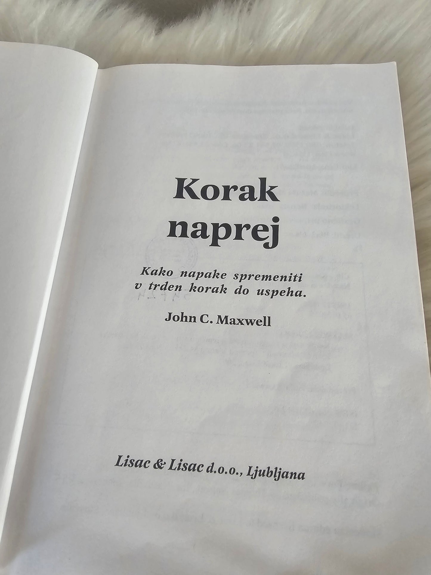 Korak naprej, John C. Maxwell