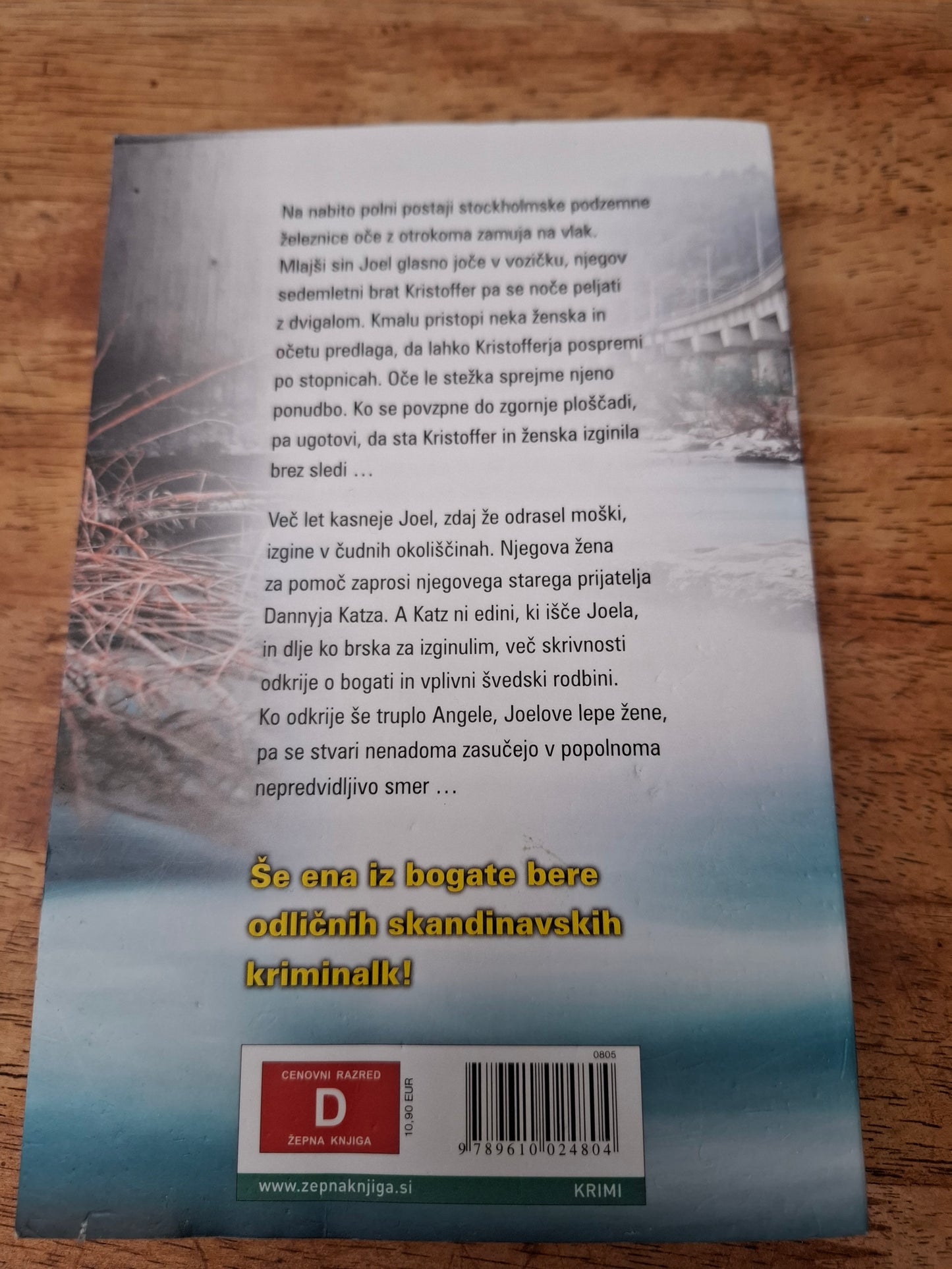 Mož v senci C.J. Valgren