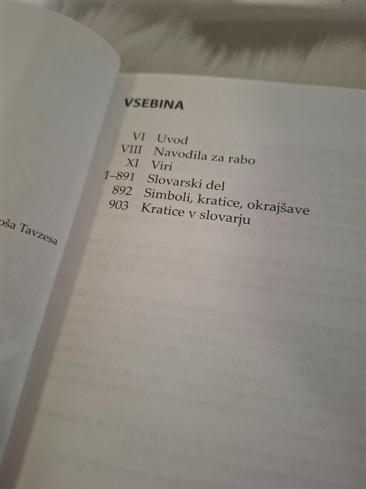 Priročni slovar tujk Cankarjeva založba Ljubljana