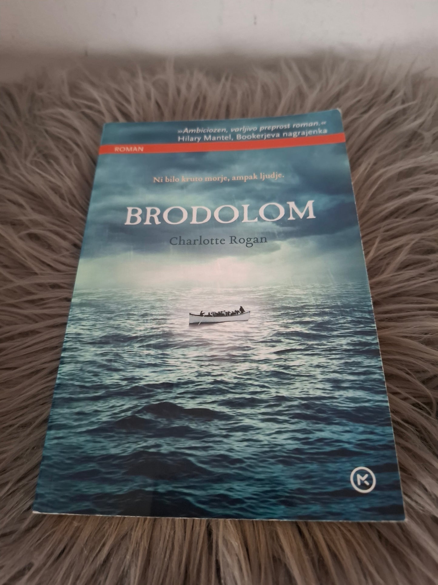 Brodolom, Charlotte Rogan
