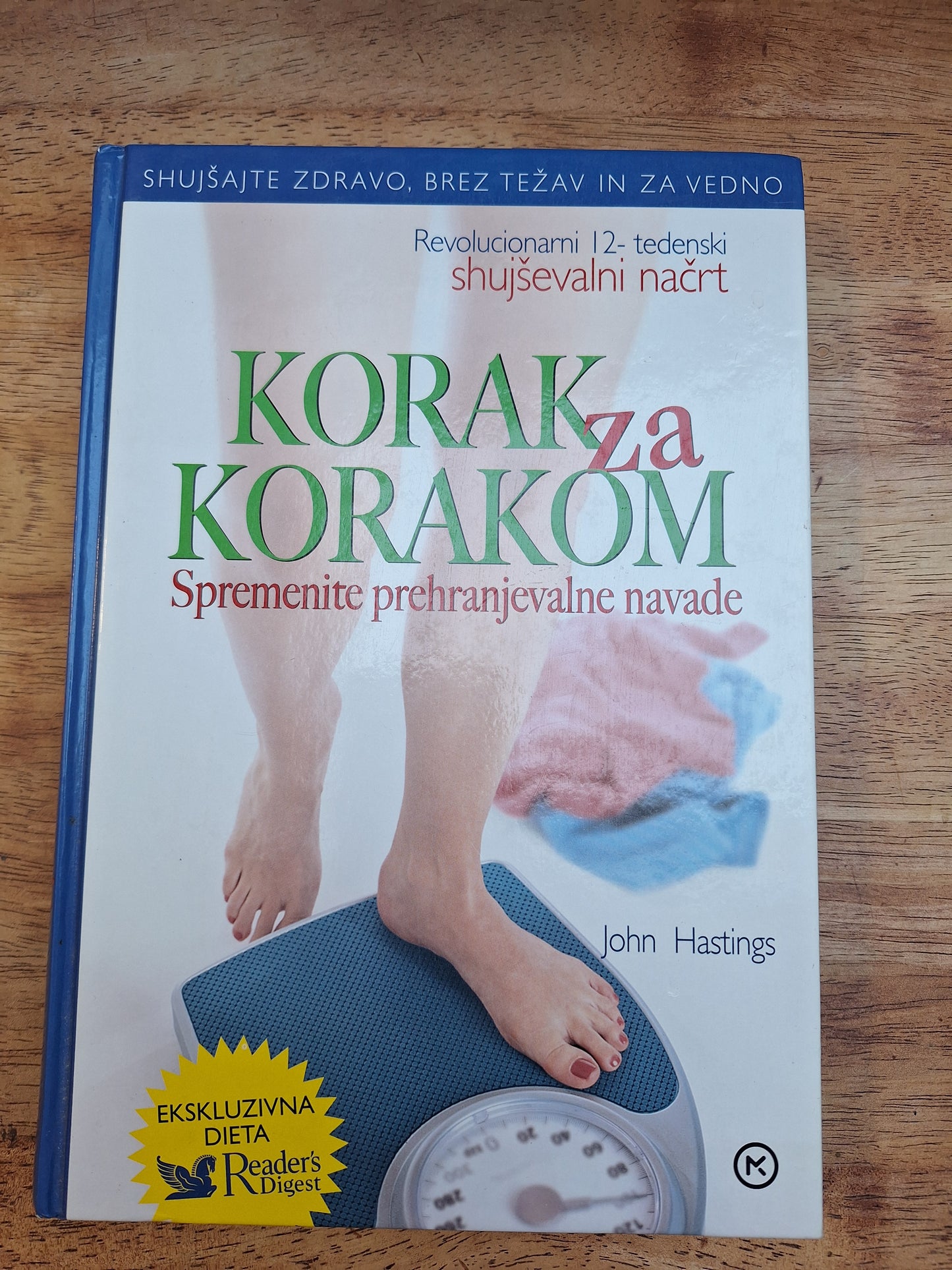 Korak za korakom John Hasting