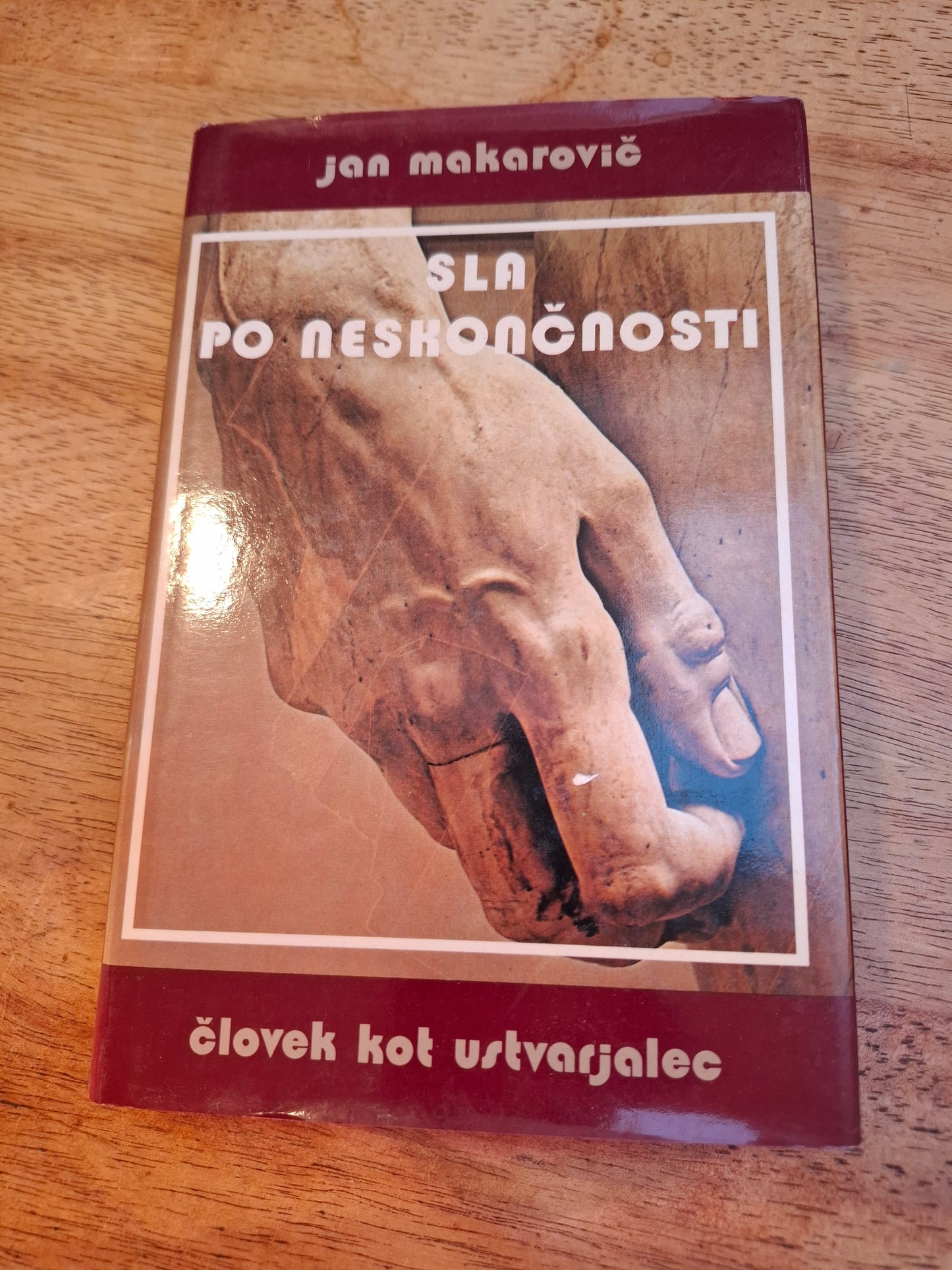 Sla po neskončnosti, Jan Makarovič.