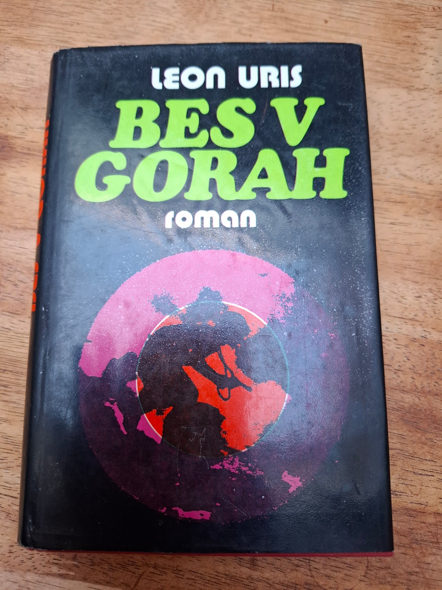 Bes v gorah, Leon Uris