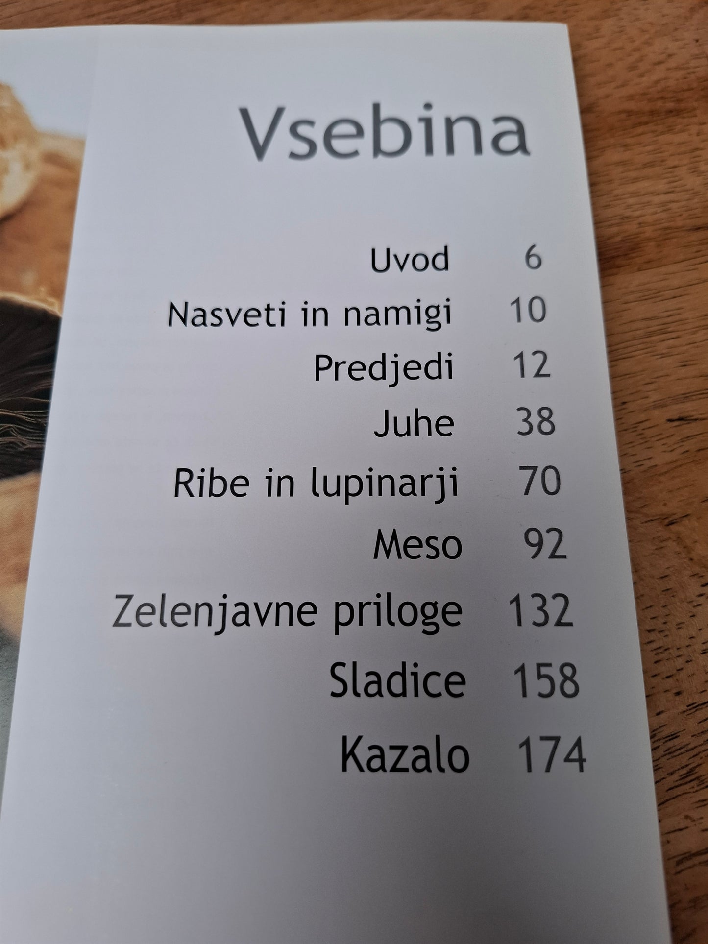 Jedi na mah, pripravite in postrezite jih v eni posodi Mladinska knjiga