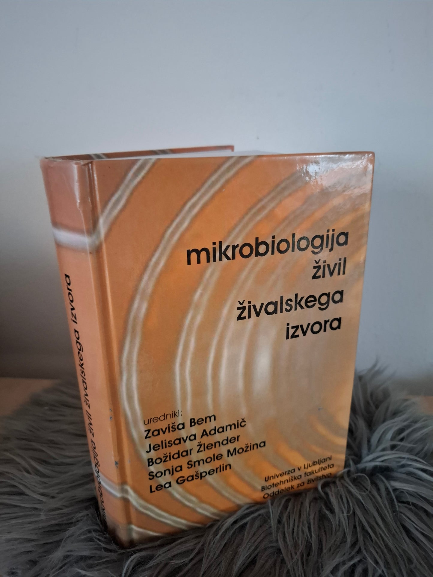 Mikrobiologija živil živalskega izvora več avtorjev