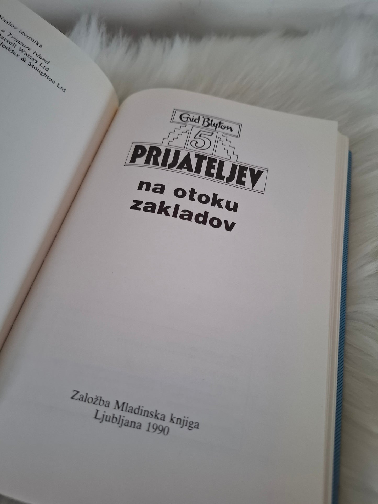 5 prijateljev na otoku zakladov Enid Blyth