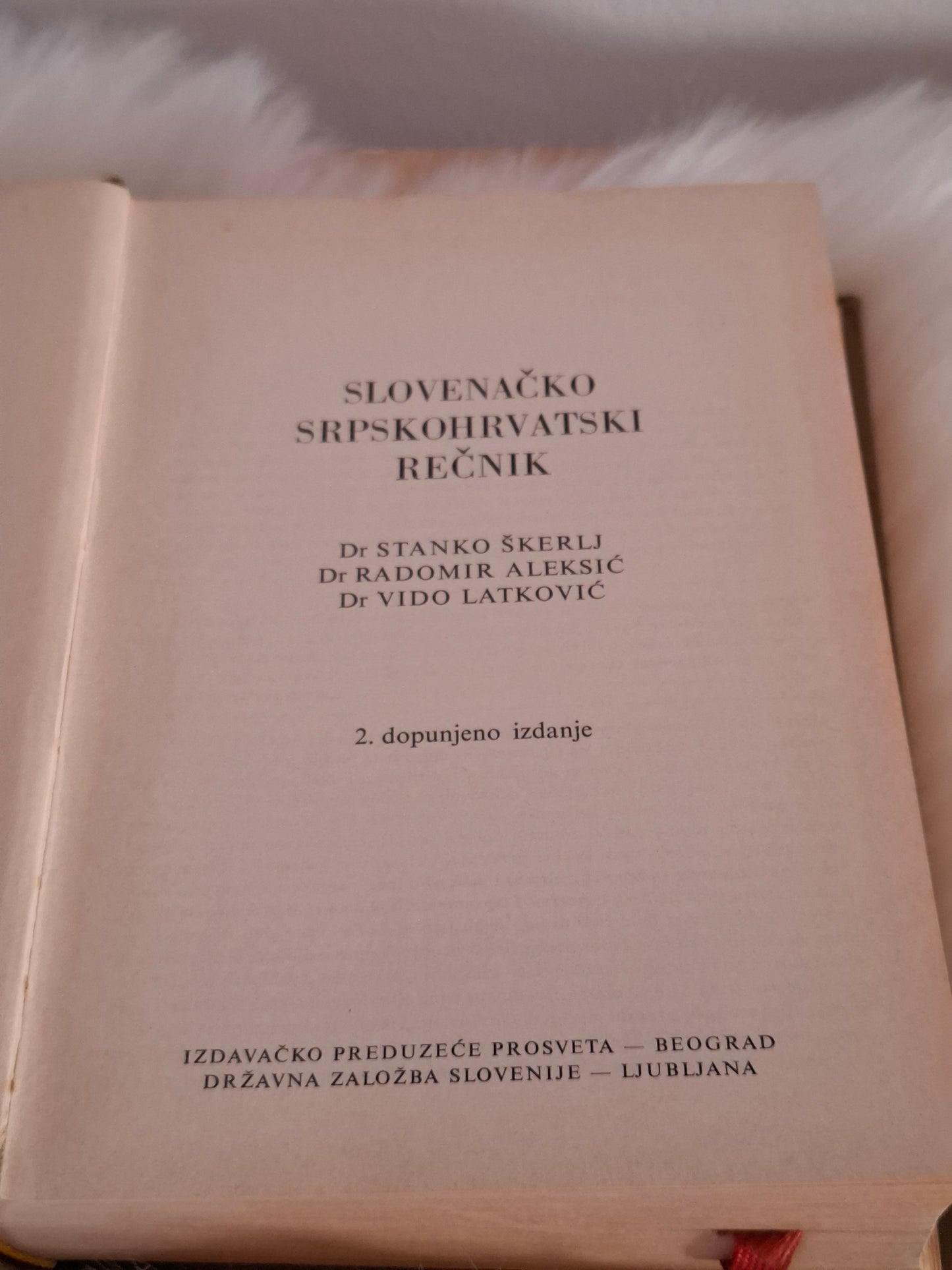 Slovenačko srpskohrvatski rečnik Stanko Škerlj Radomi Aleksić Vido Latkovič