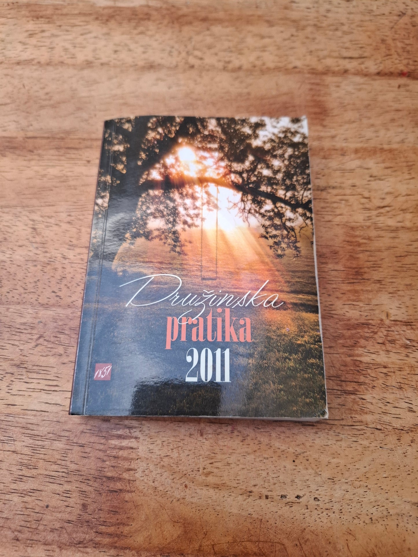 Družinska pratika 2011 Celjska Mohorjeva družba