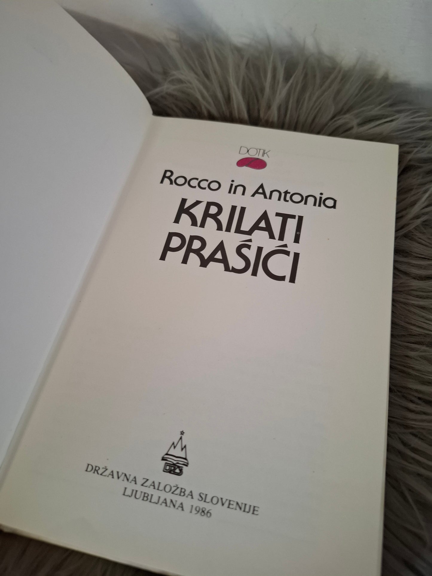 Krilati prašiči Rocco in Antonia