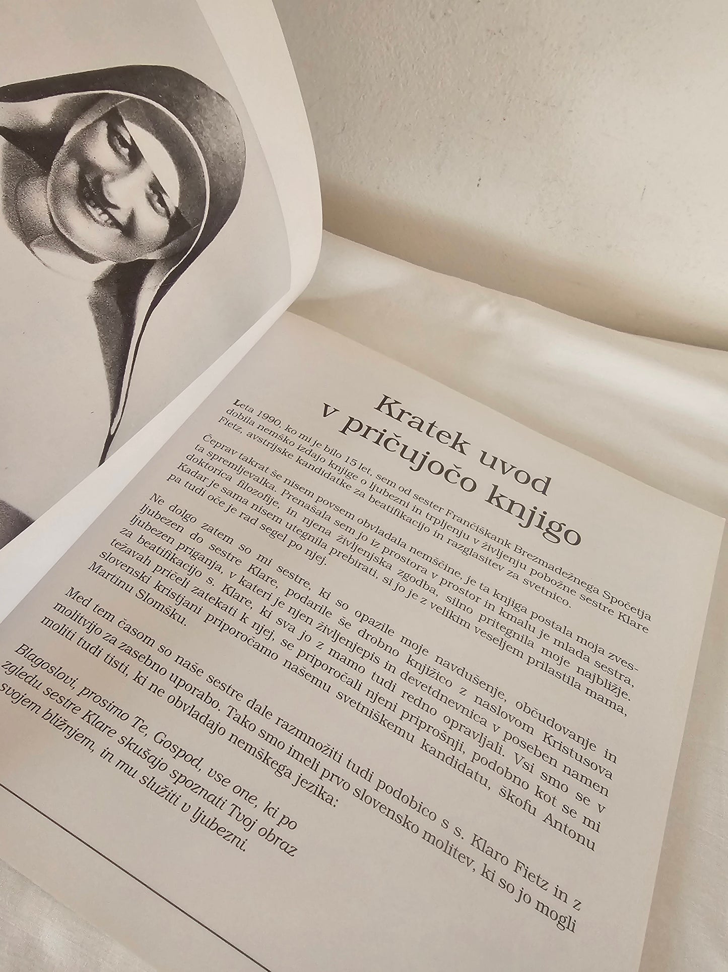 Prejmite mnogo mojih prisrčnih pozdravov sestra Klara Fietz