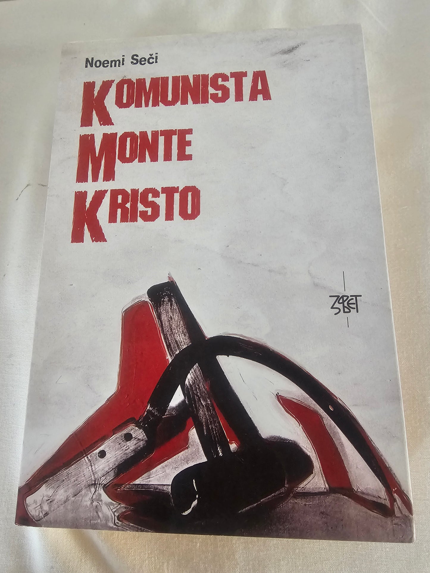 Komunista Monte Kristo Noemi Seči