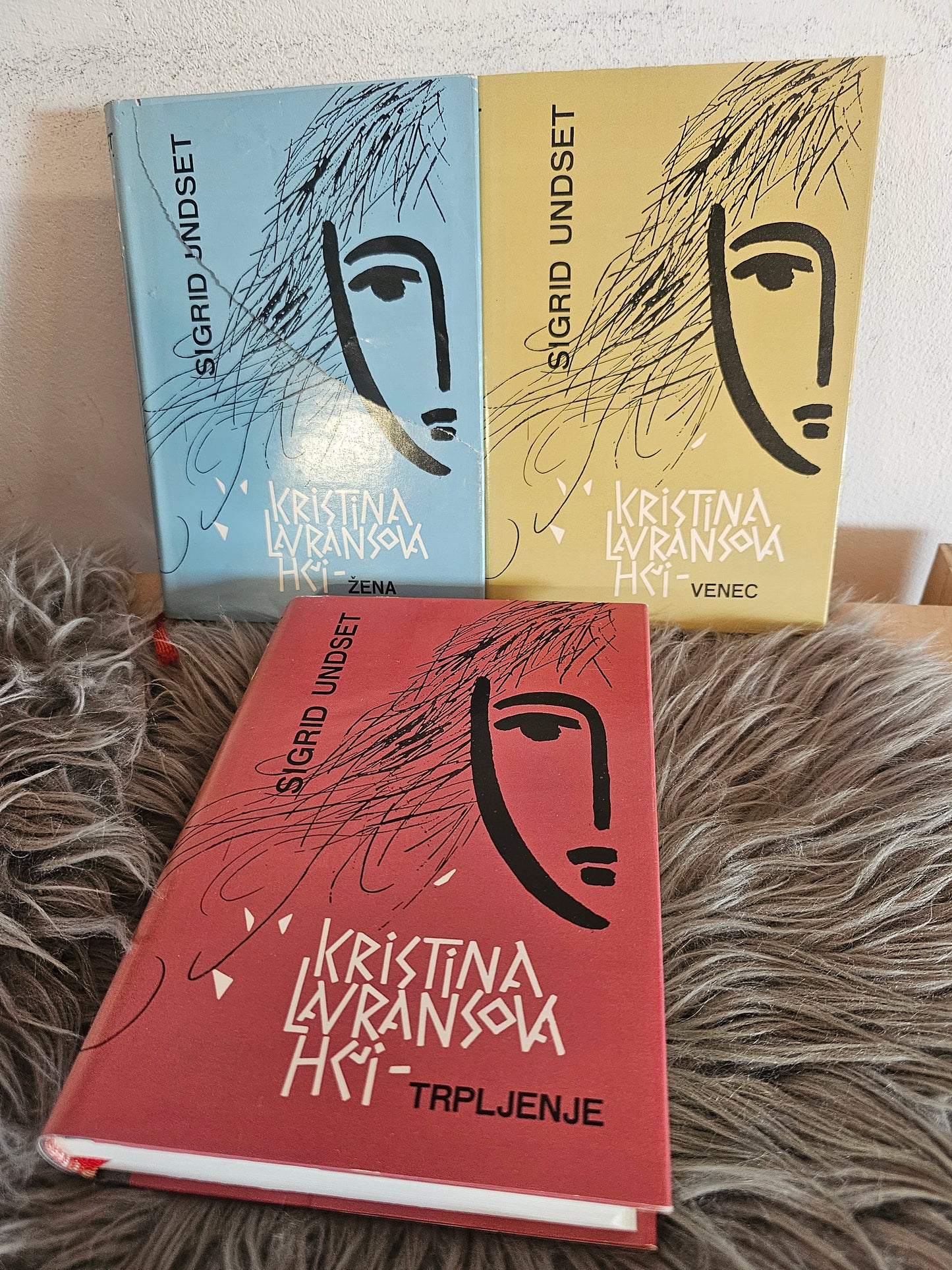 Kristina Lavransova hči Trpljenje, Venec, Žena Undset