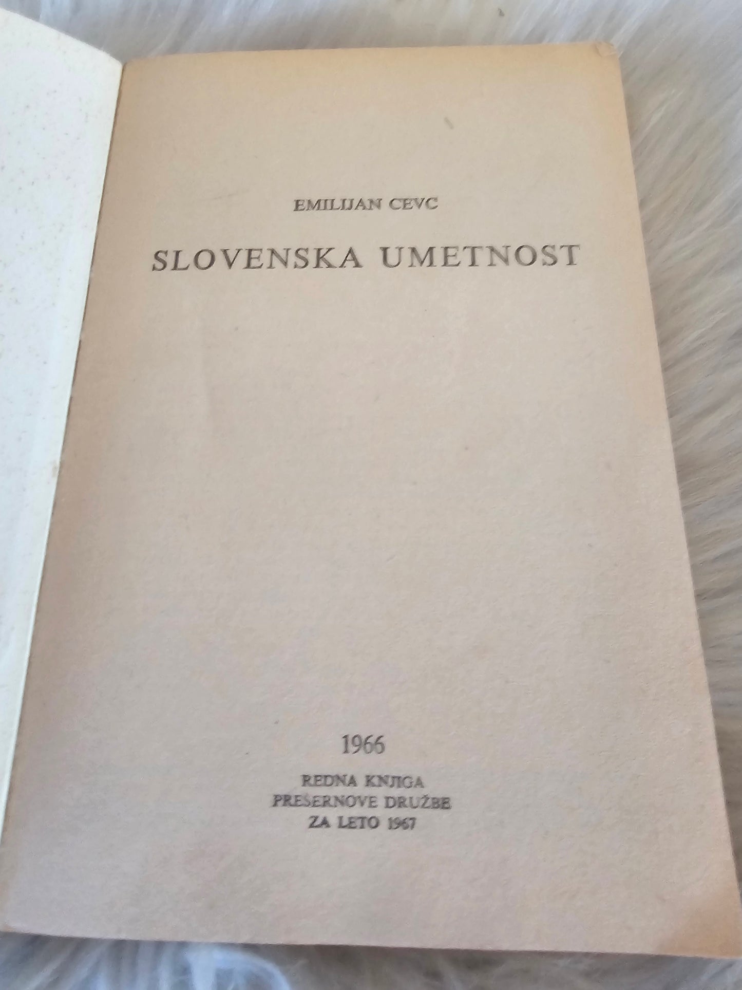 Slovenska umetnost E.Cenc