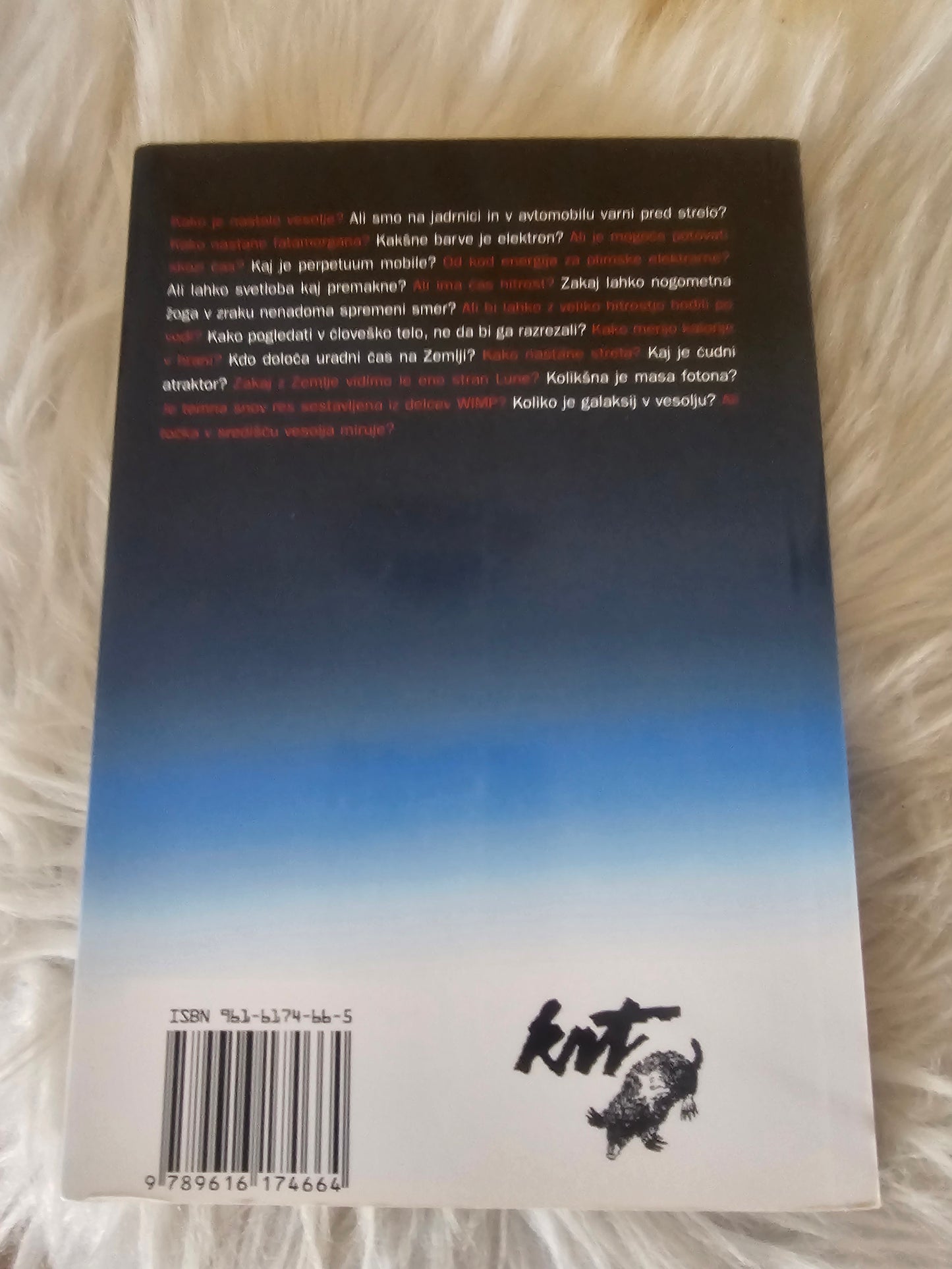 Zakaj je nebo modro? Kvarkadabra