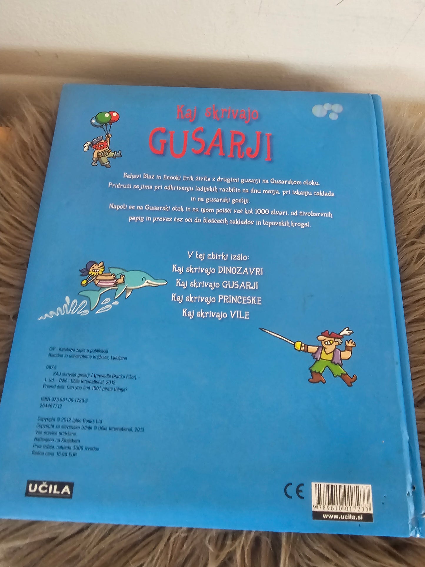 Kaj skrivajo gusarji? Učila
