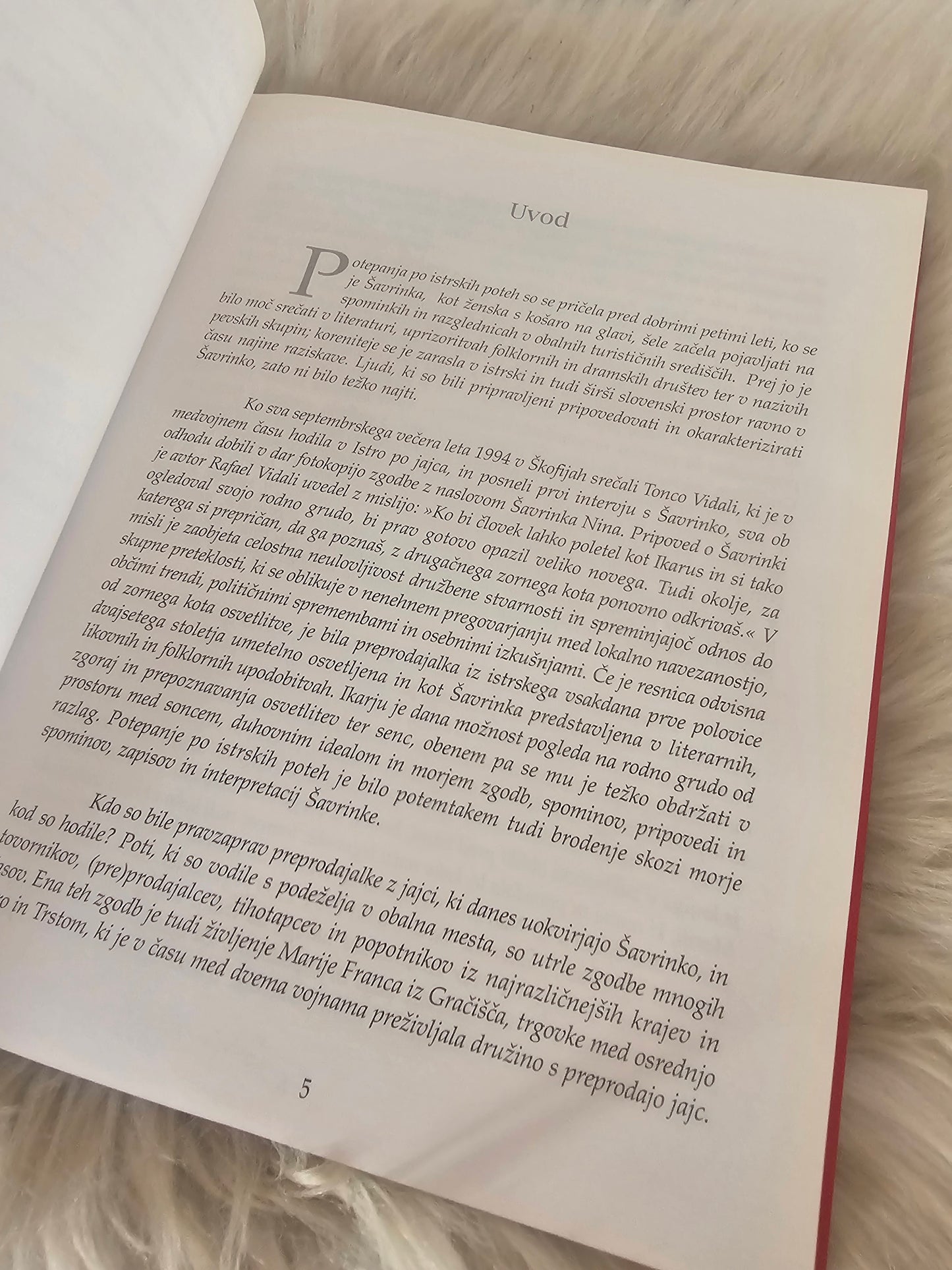 Potepanja po poteh Šavrinke Marije Špela Ledinek Nataša Rogelja