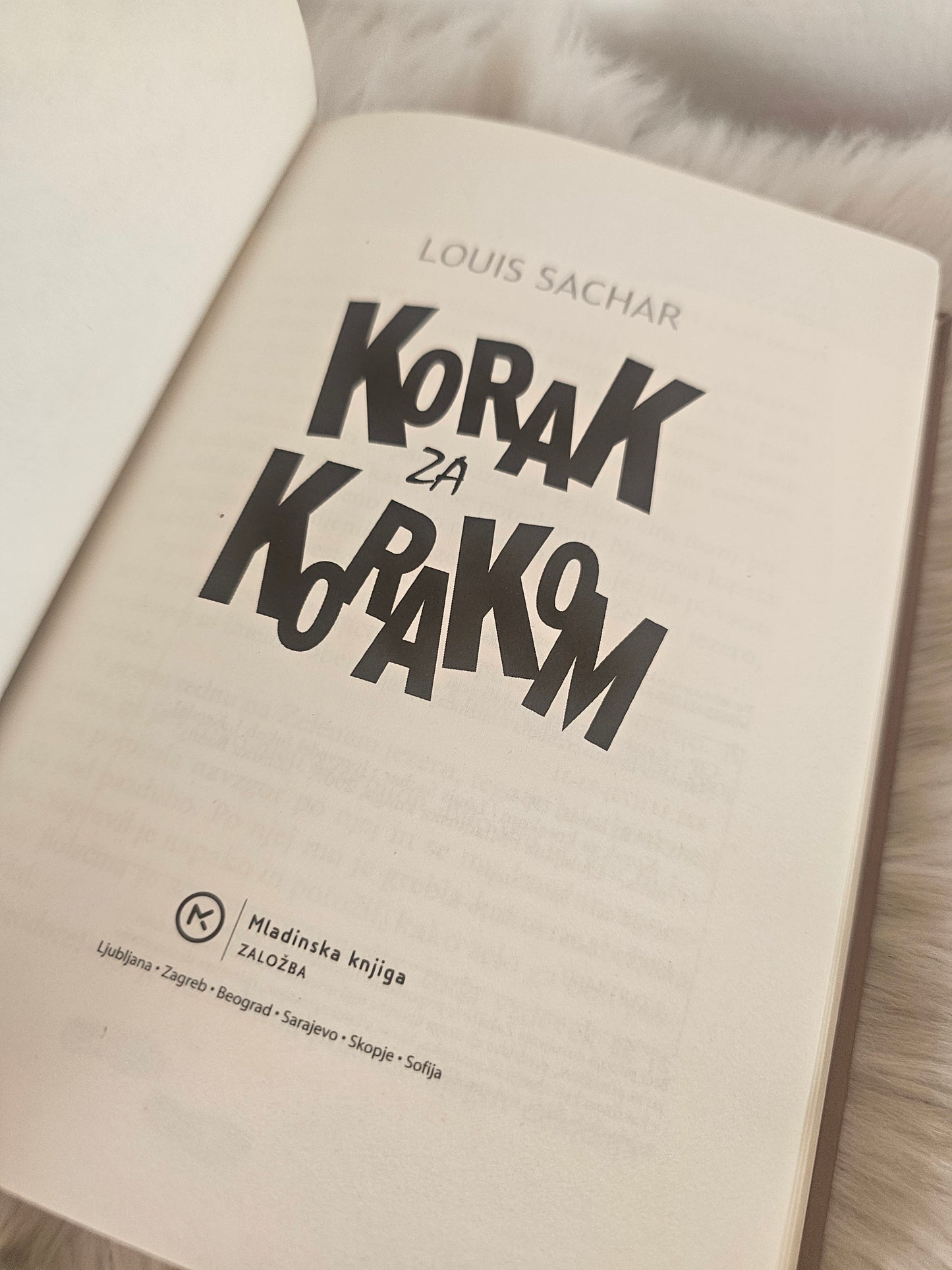 Korak za korakom Louis Sachar