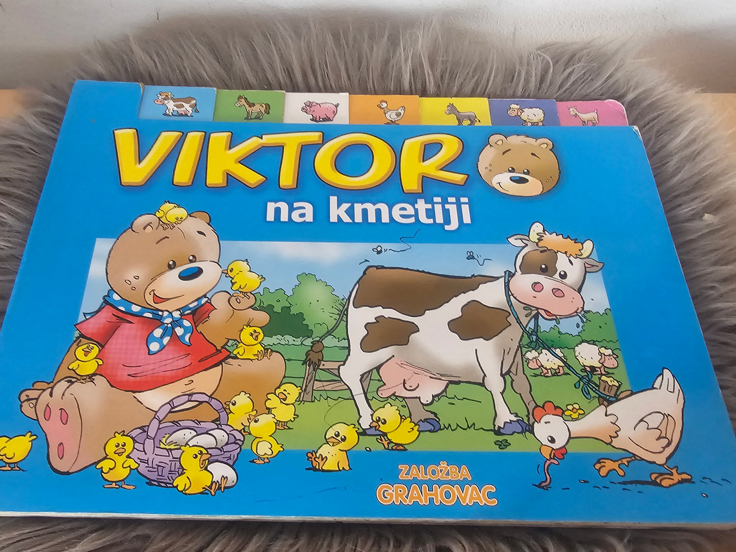 Viktor na kmetiji, -Viktor v gozdu, -Viktor v džungli založba Grahovac