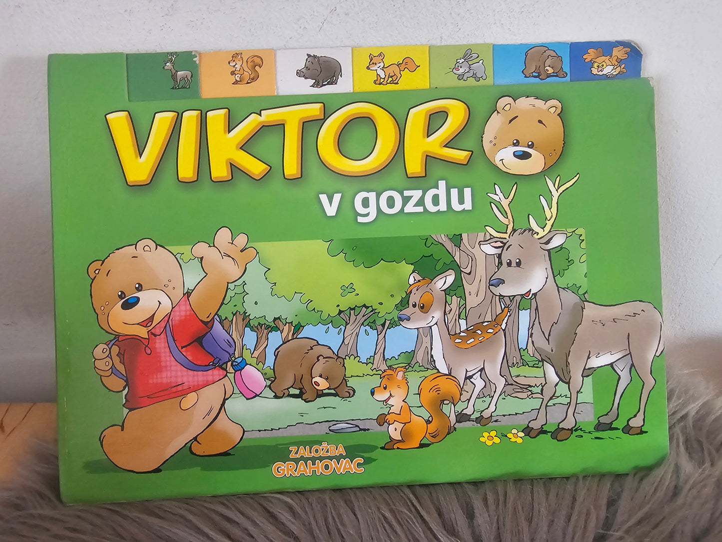 Viktor na kmetiji, -Viktor v gozdu, -Viktor v džungli založba Grahovac