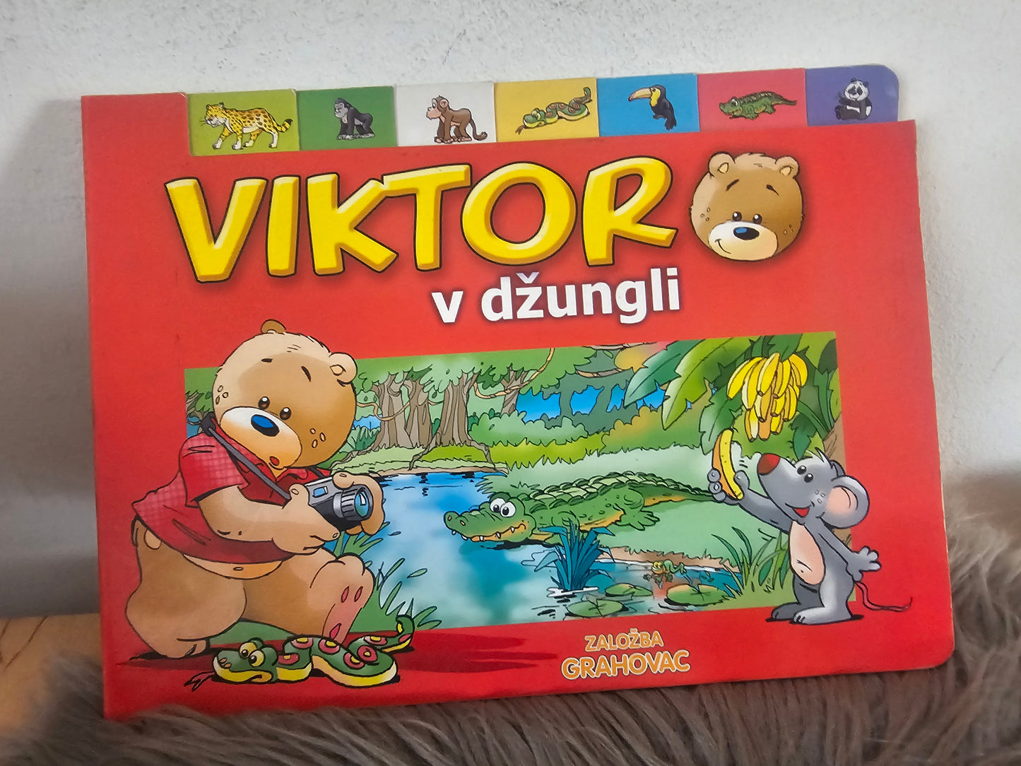 Viktor na kmetiji, -Viktor v gozdu, -Viktor v džungli založba Grahovac