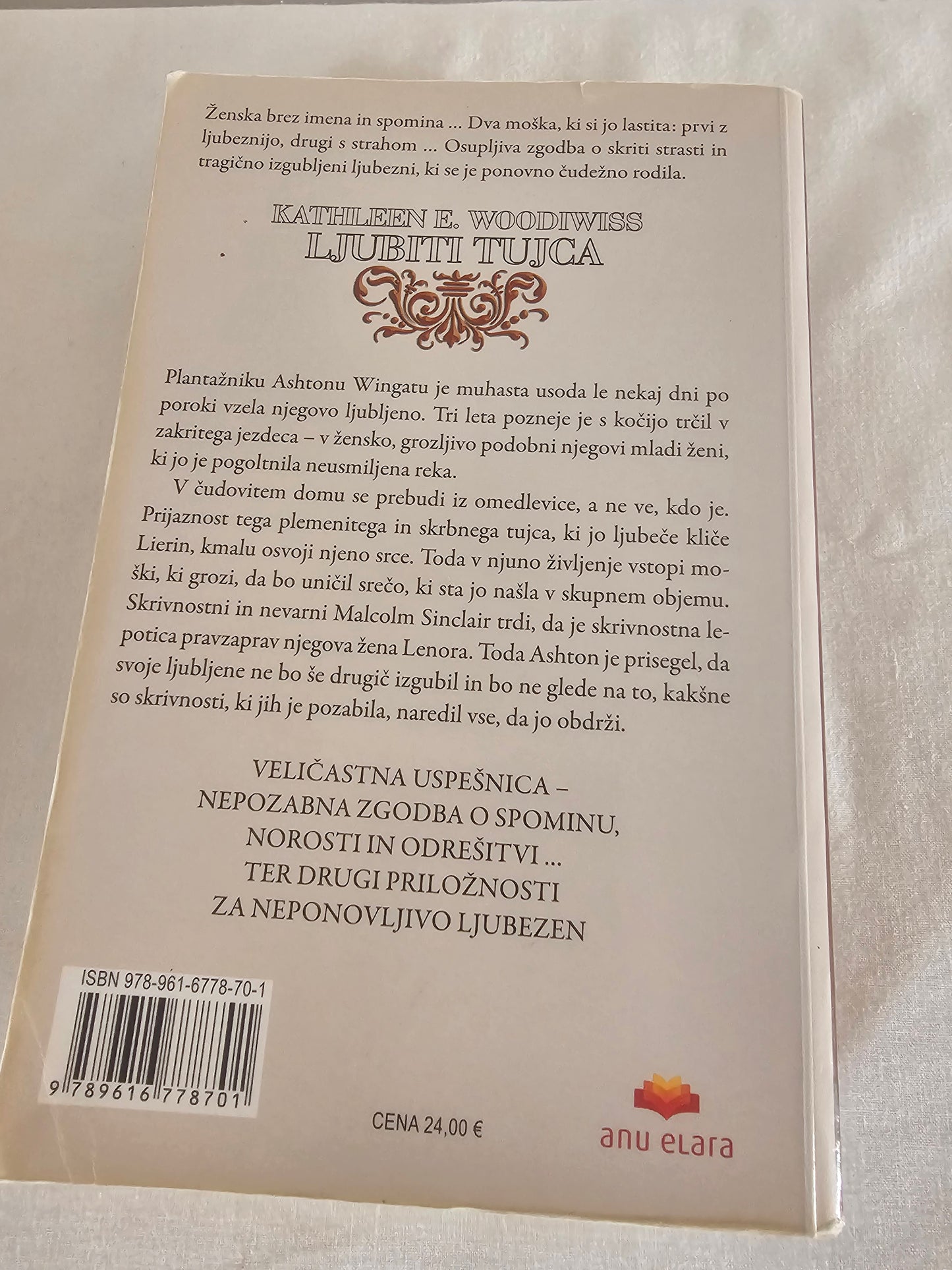 Ljubiti tujca Kathleen E.Woodiwiss.