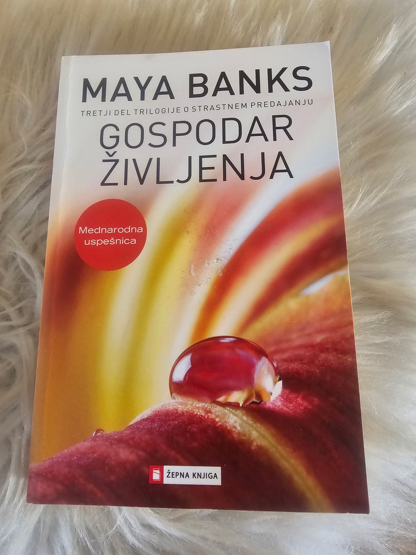 Gospodar življenja, Maya Banks