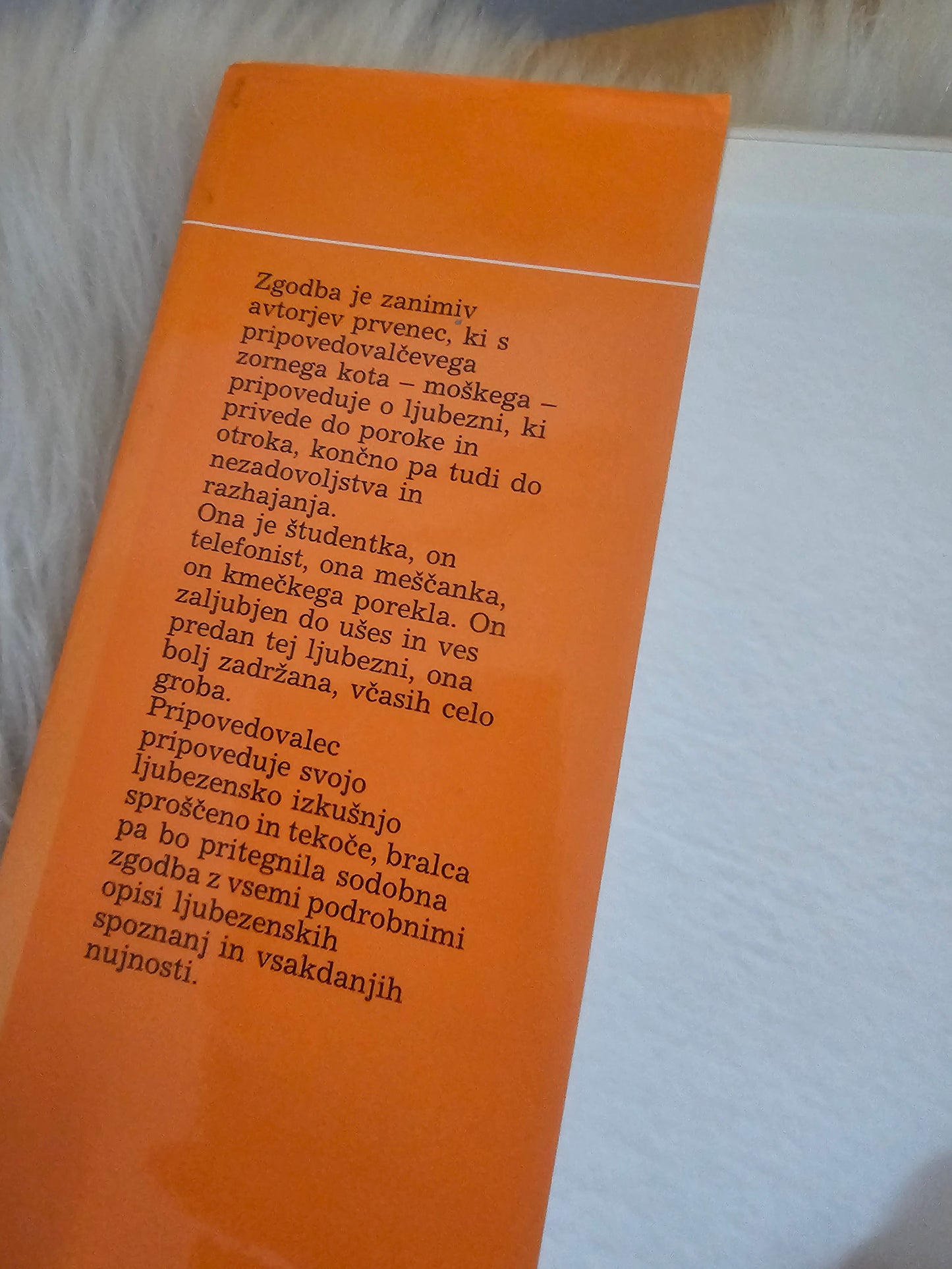 Pod plaščem naivnosti  Stane Padežnik