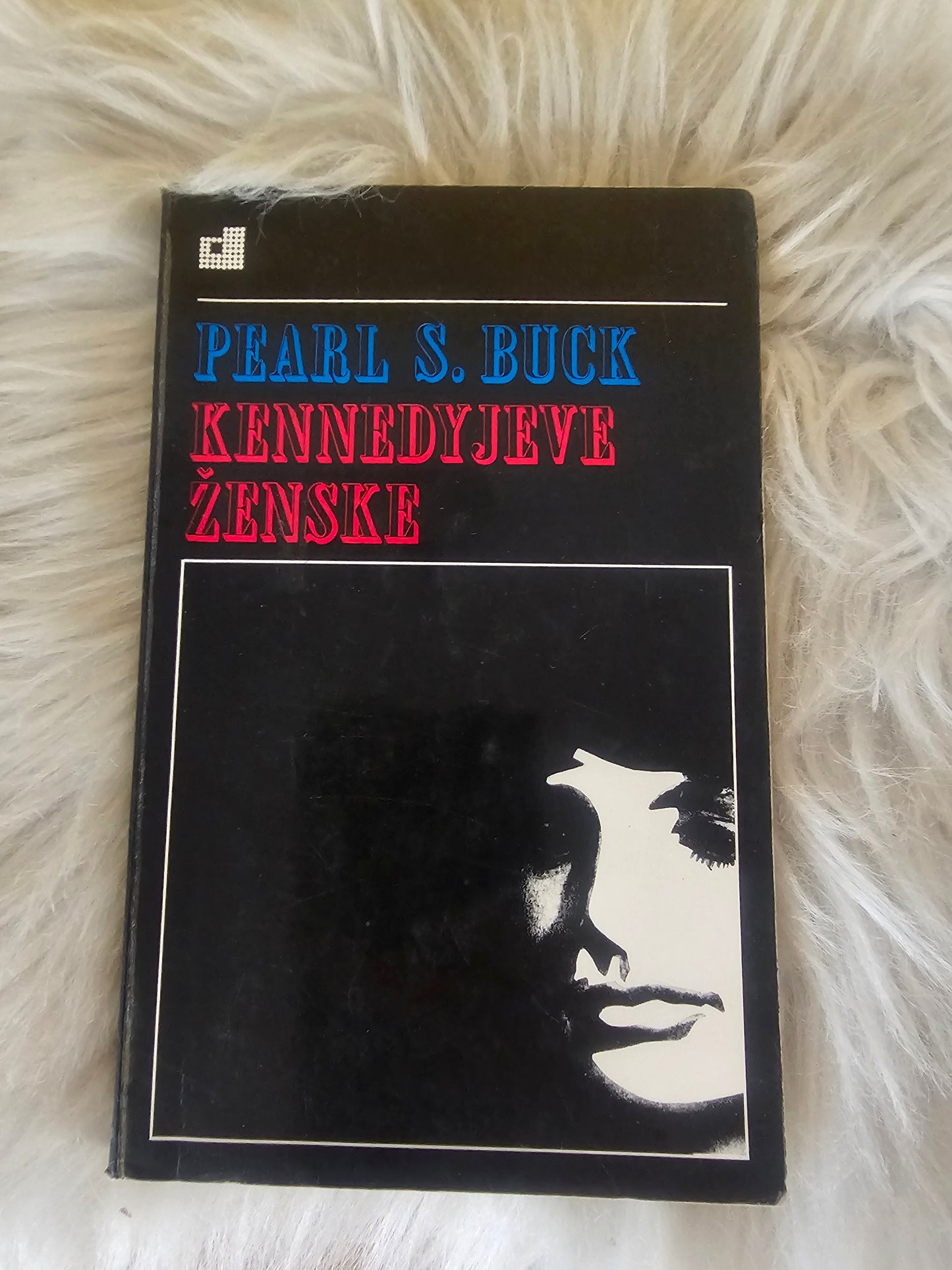 Kennedyjeve ženske, P. S. Buck.