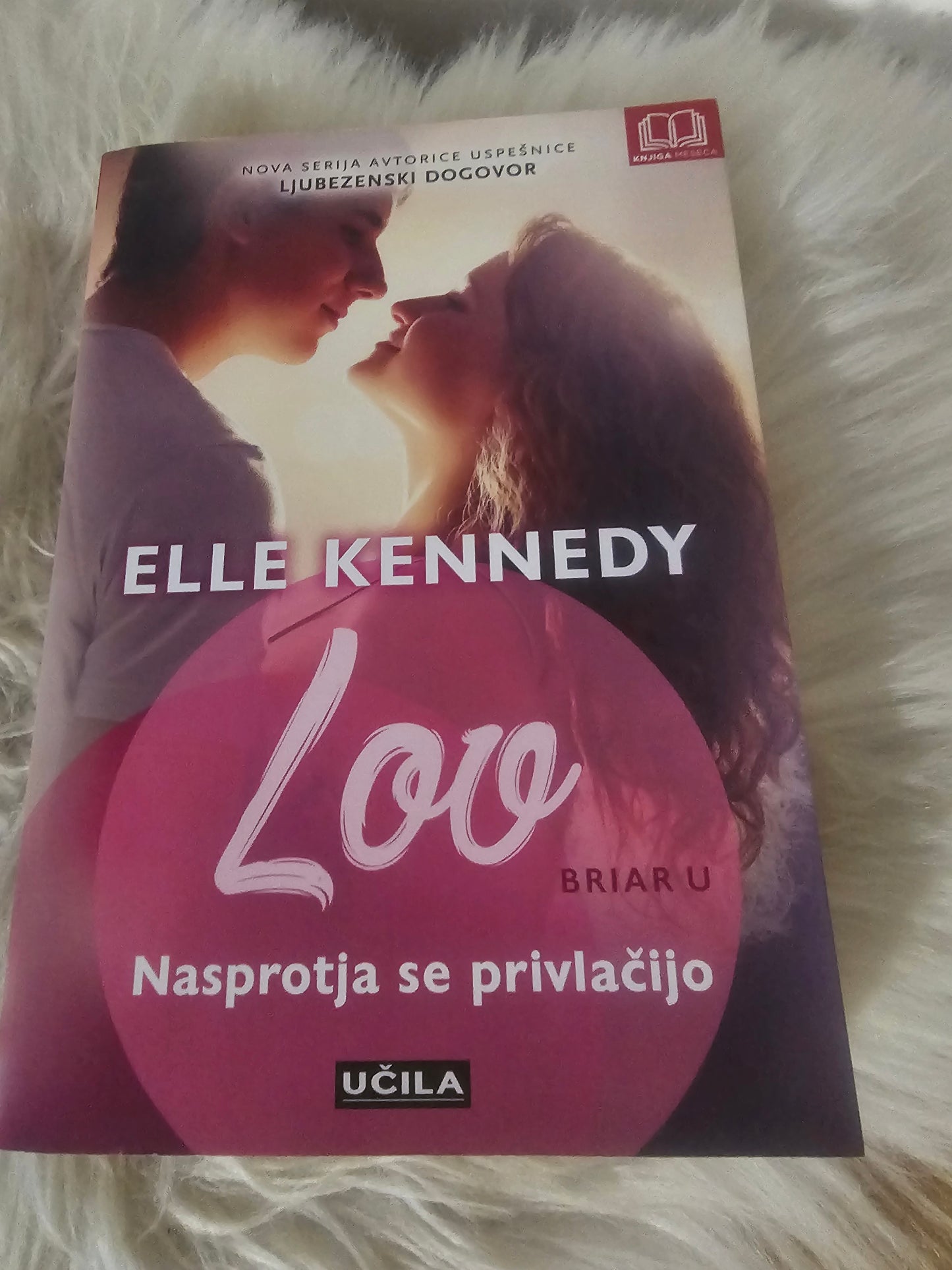 Nasprotja se privlačijo  Elle Kennedy