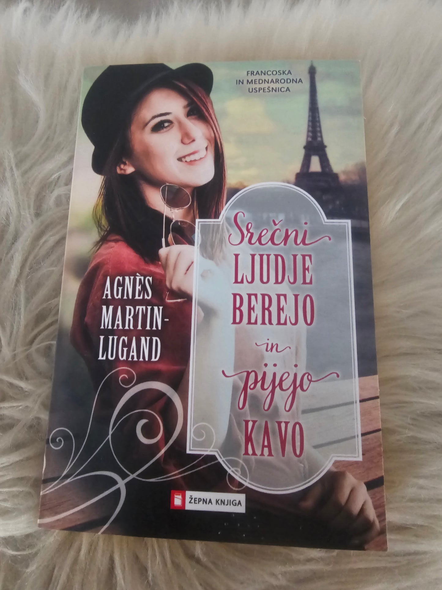 Srečni ljudje berejo in pijejo kavo, Agnes Martim Lugand