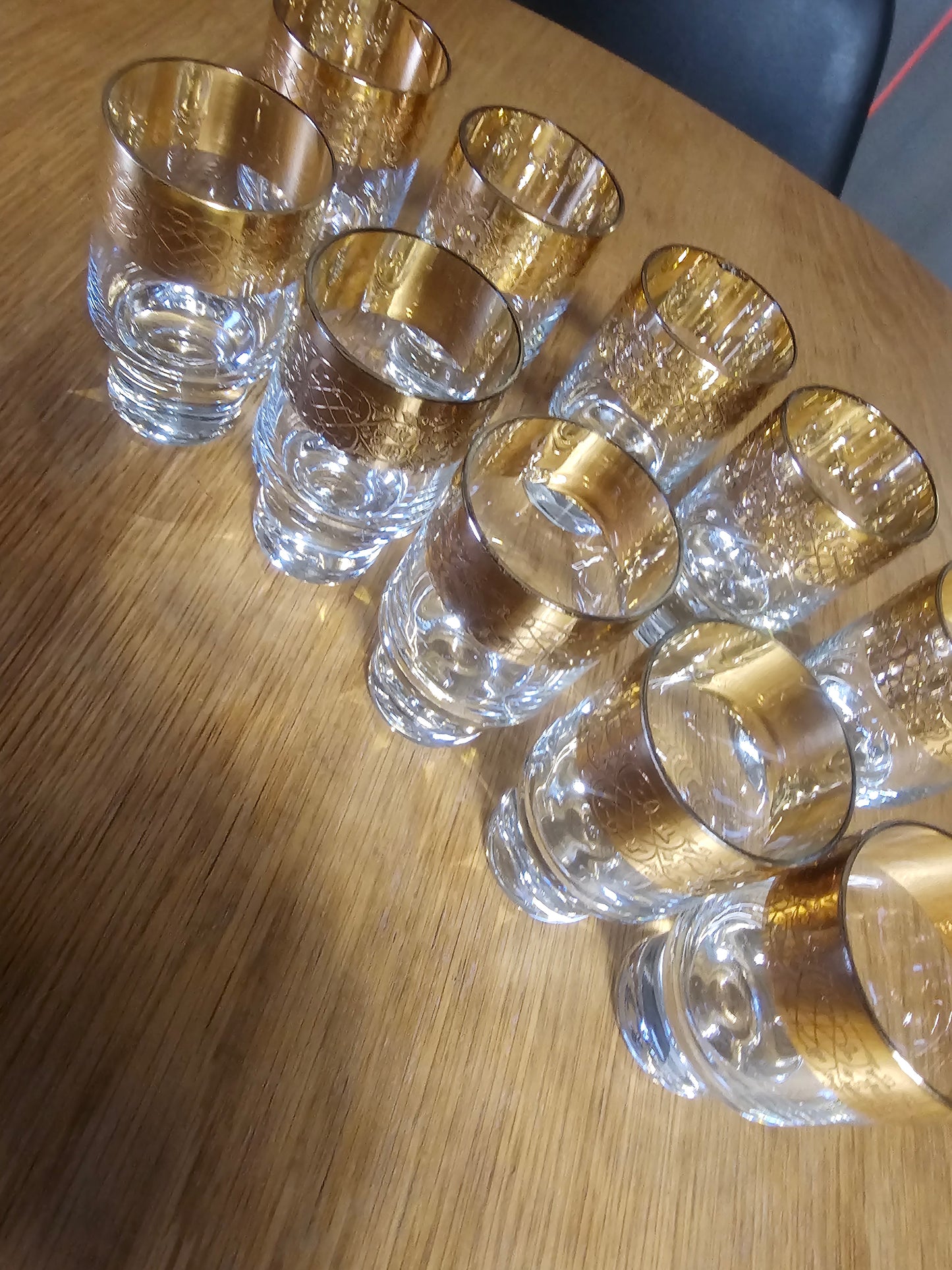 Vintage kristalni kozarci z zlato dekoracijo – komplet 10 kosov