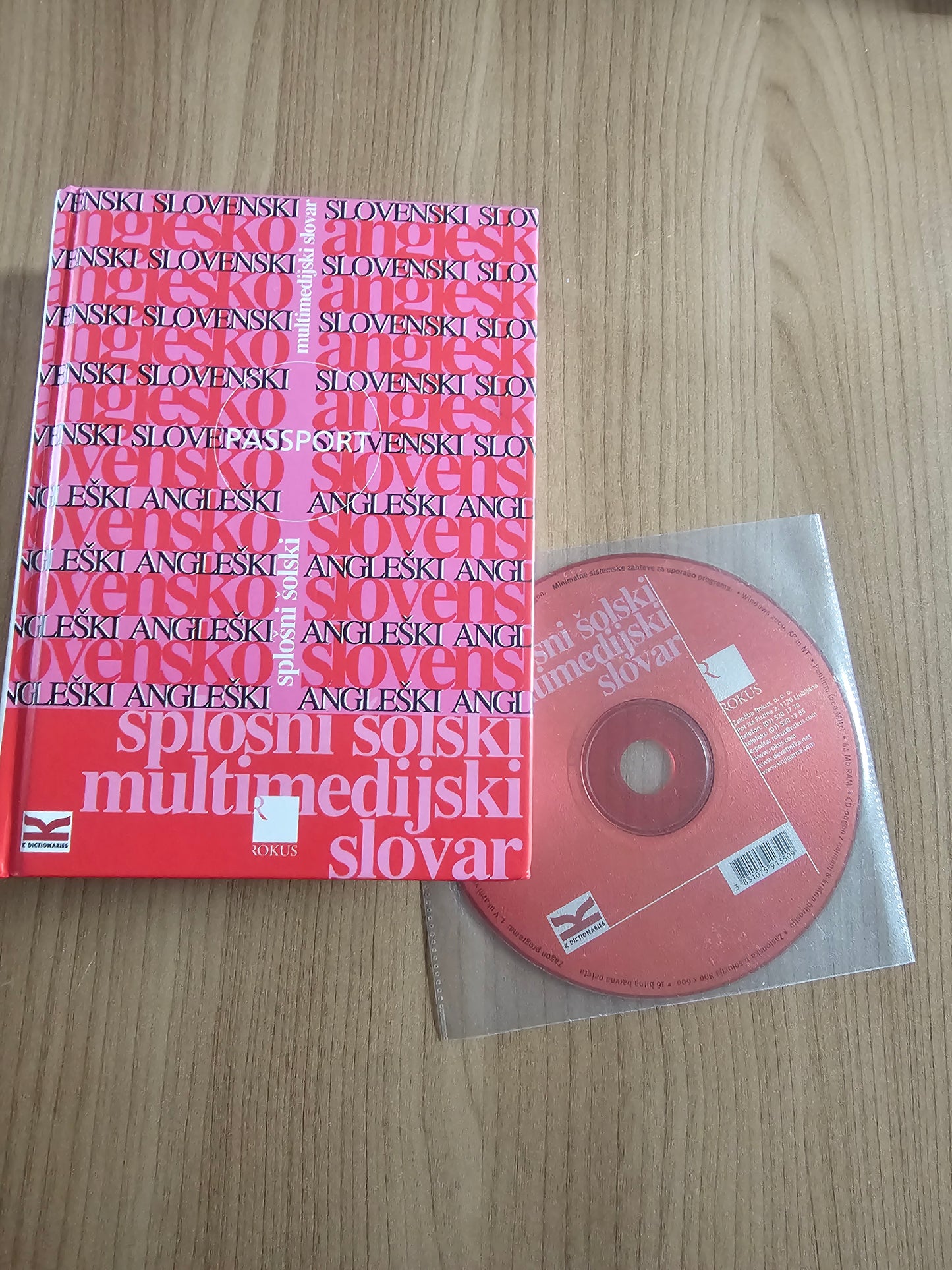 Angleško - slovenski splošni šolski multimedijski slovar Rokus