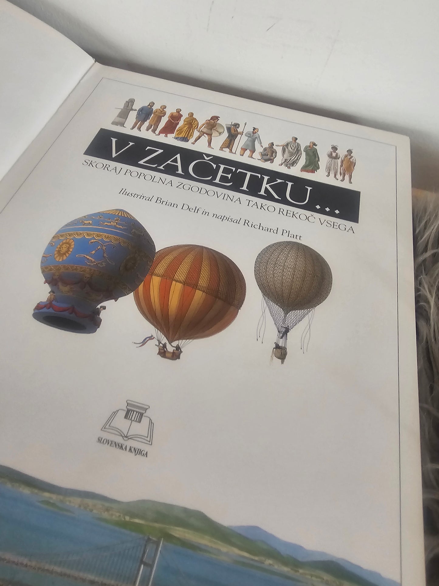 V začetku, skoraj popolna zgodovina tako rekoč vsega Brian Delf Richard Platt