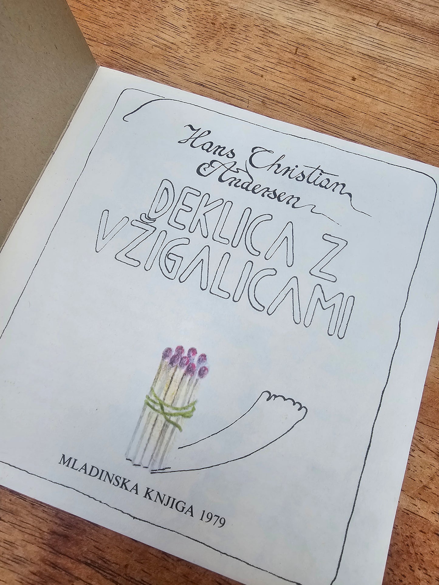 Deklica z vžigalicami, H.Christian Andersen.