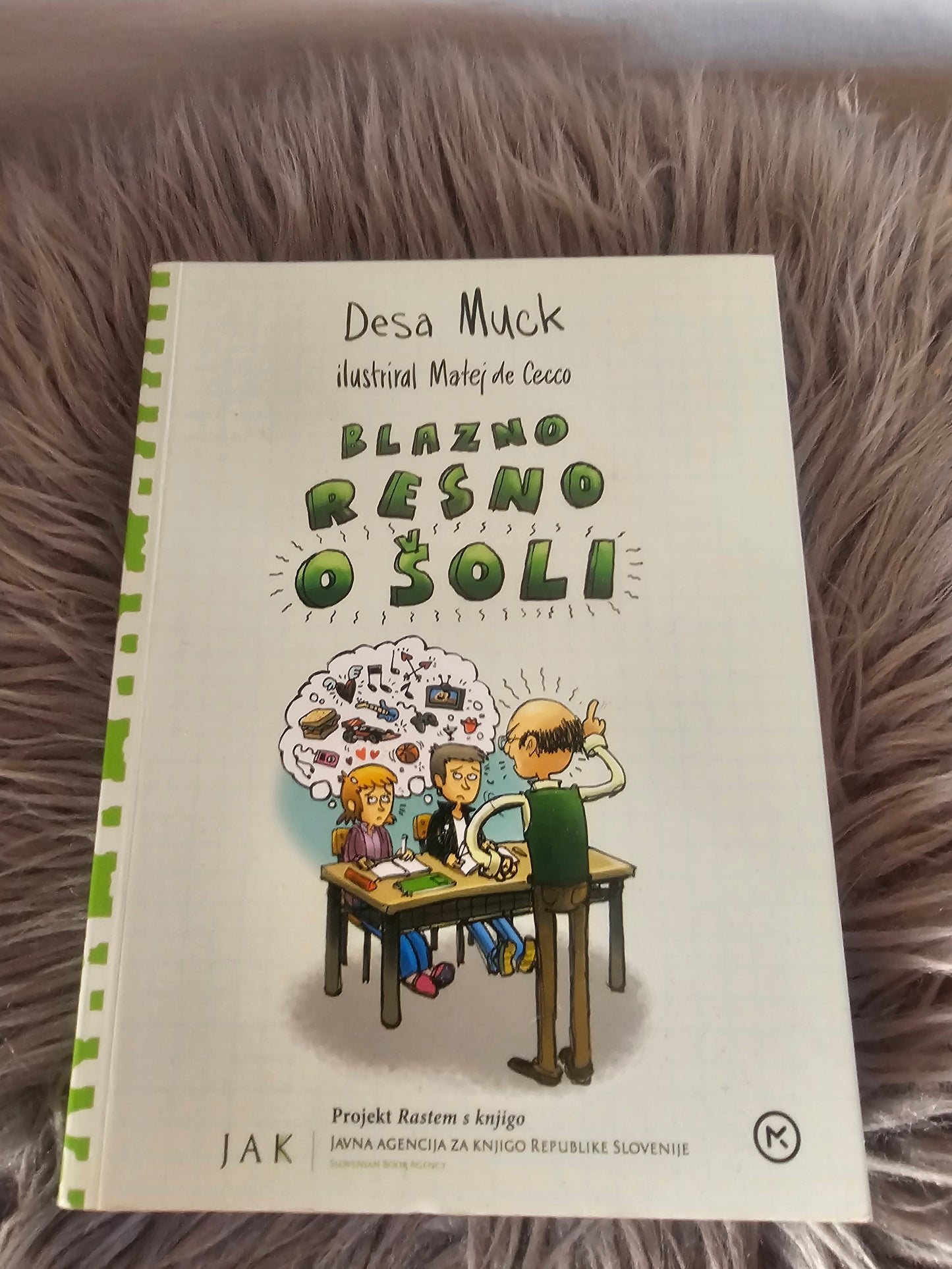 Blazno resno o šoli Desa Muck