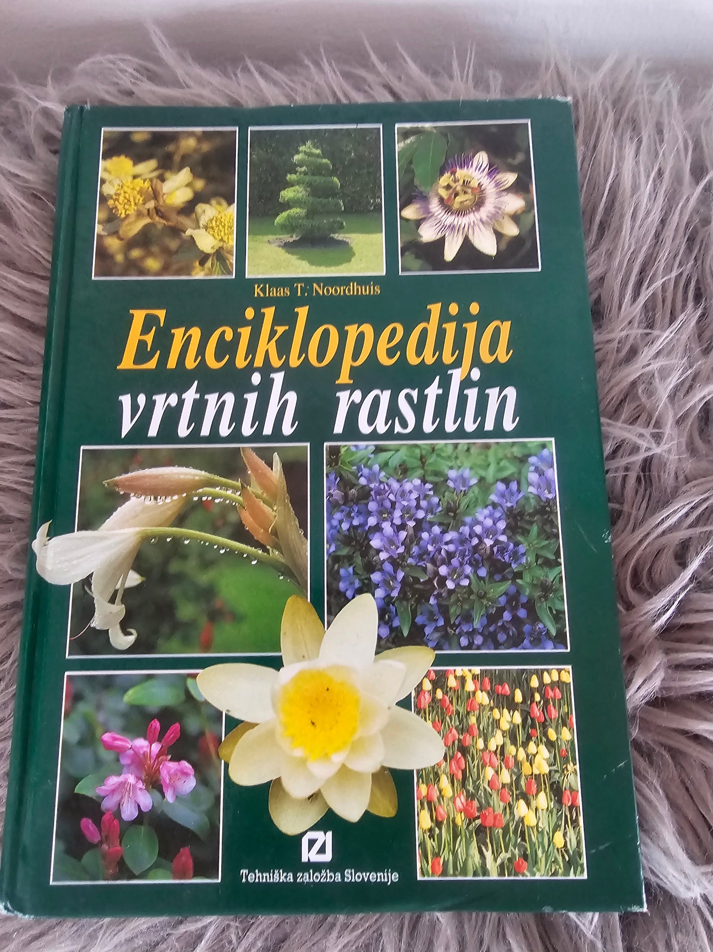 Enciklopedija vrtnih rastlin Klaas T. Noordhuis