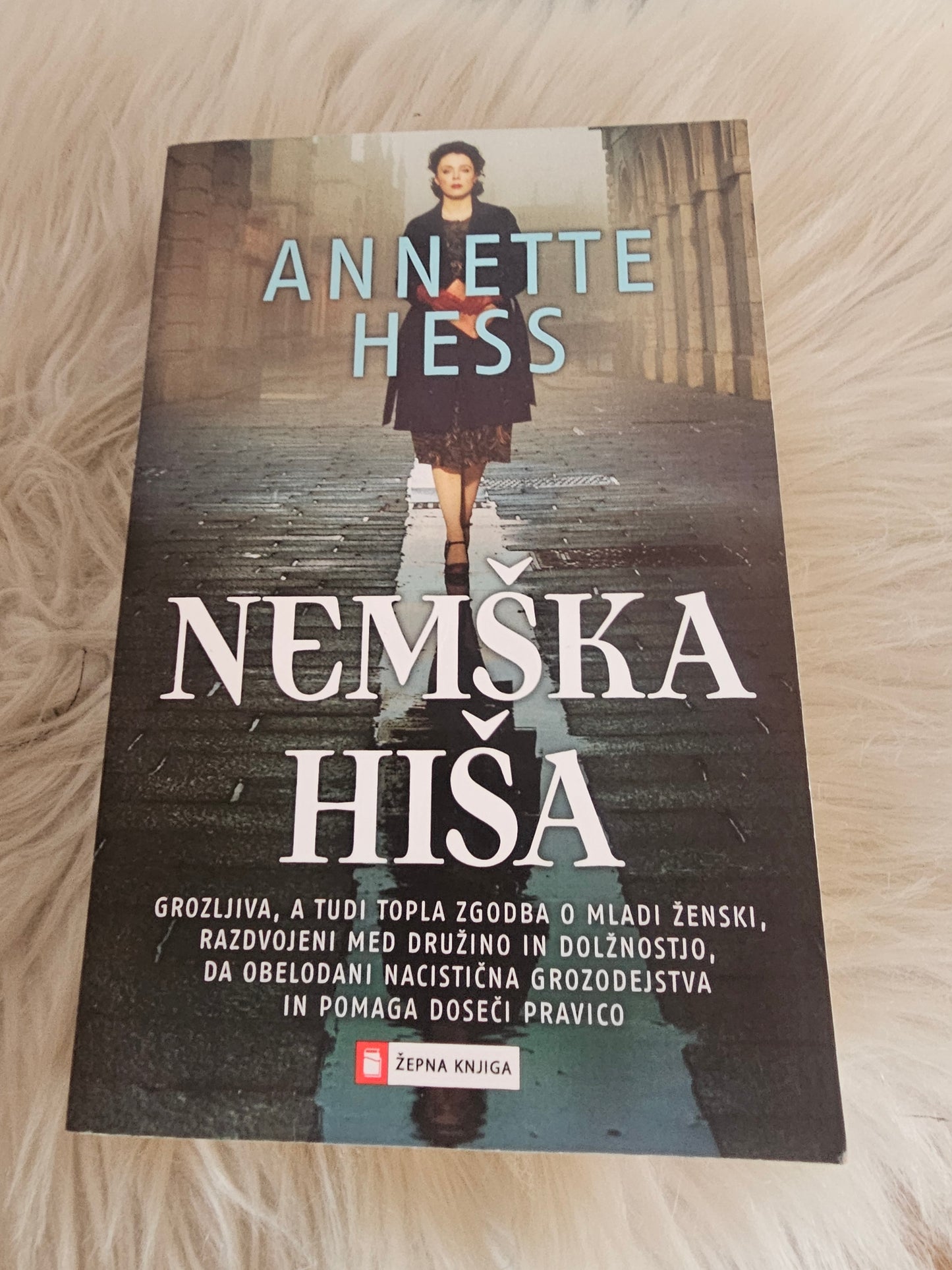 Nemška hiša  Annette Hess