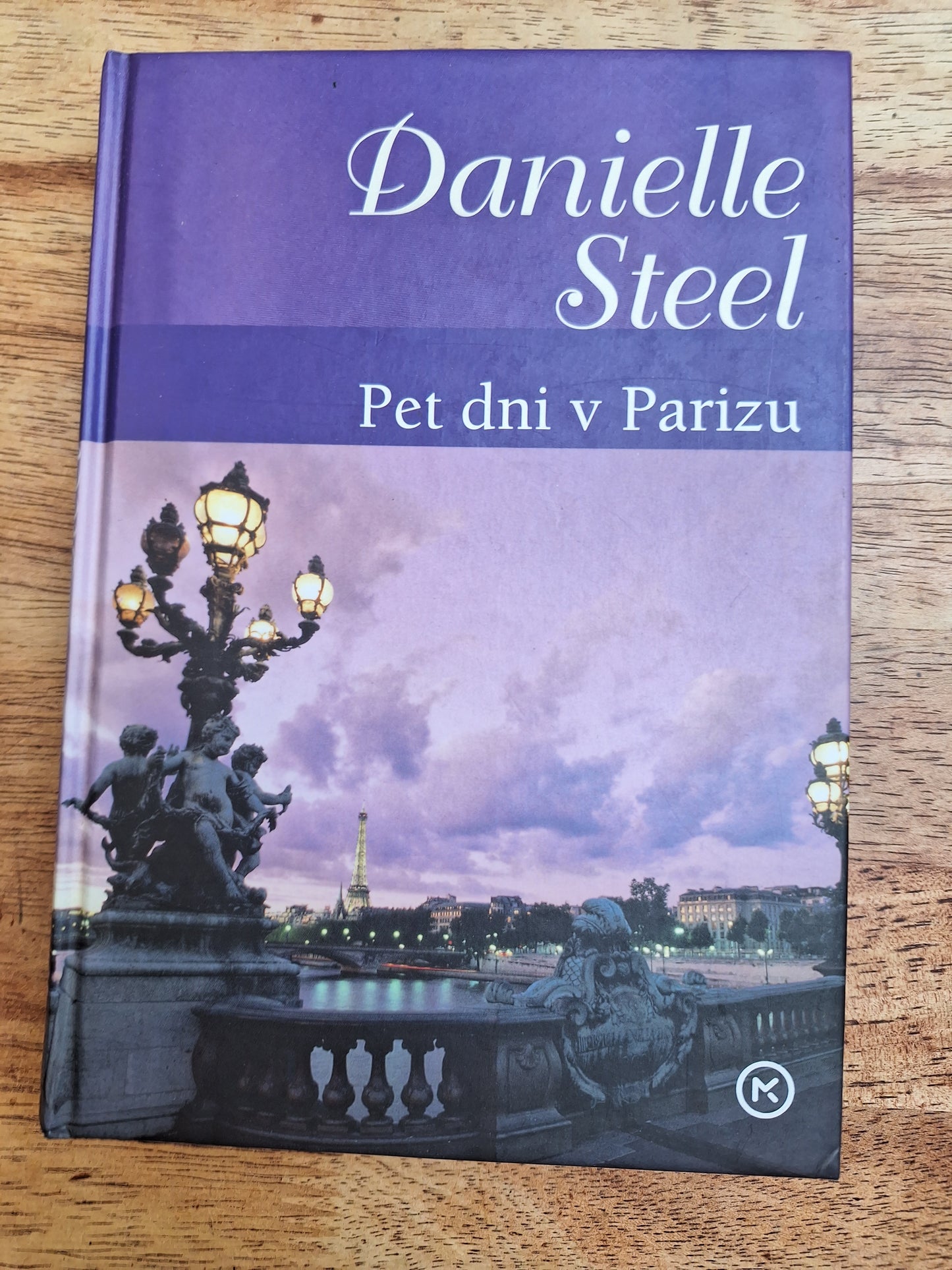 Pet dni v Parizu Danielle Steel