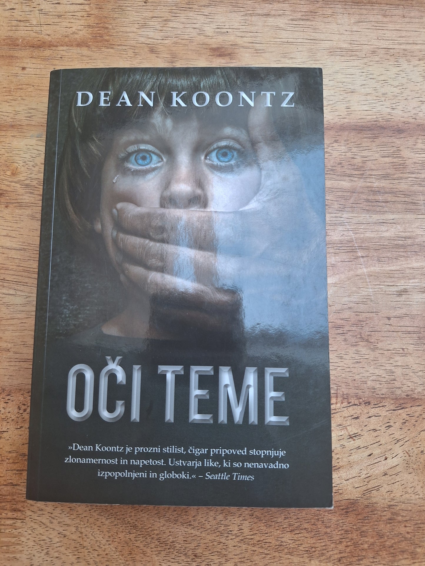 Oči teme Dean Koontz