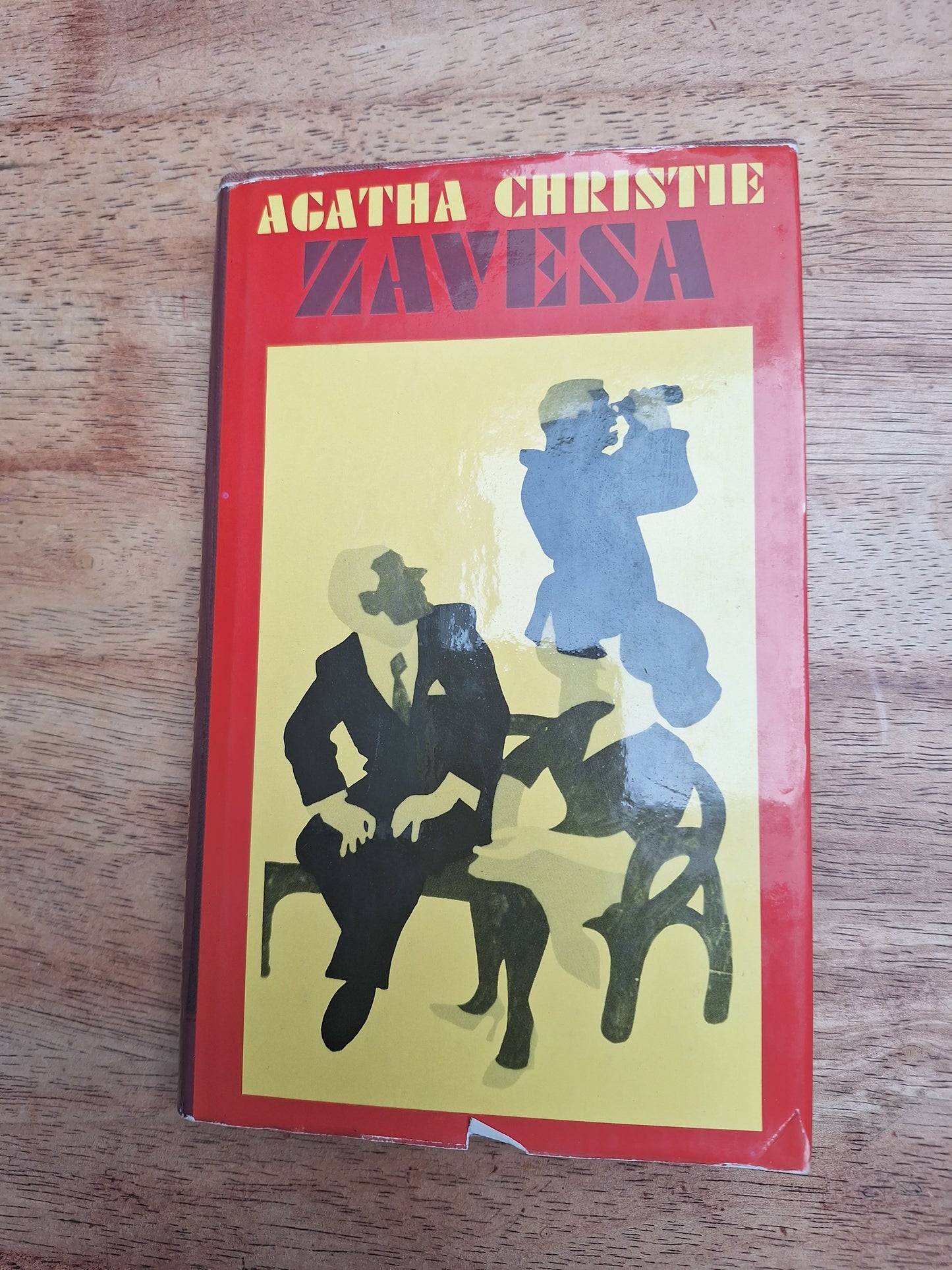 Zavesa Agatha Christie