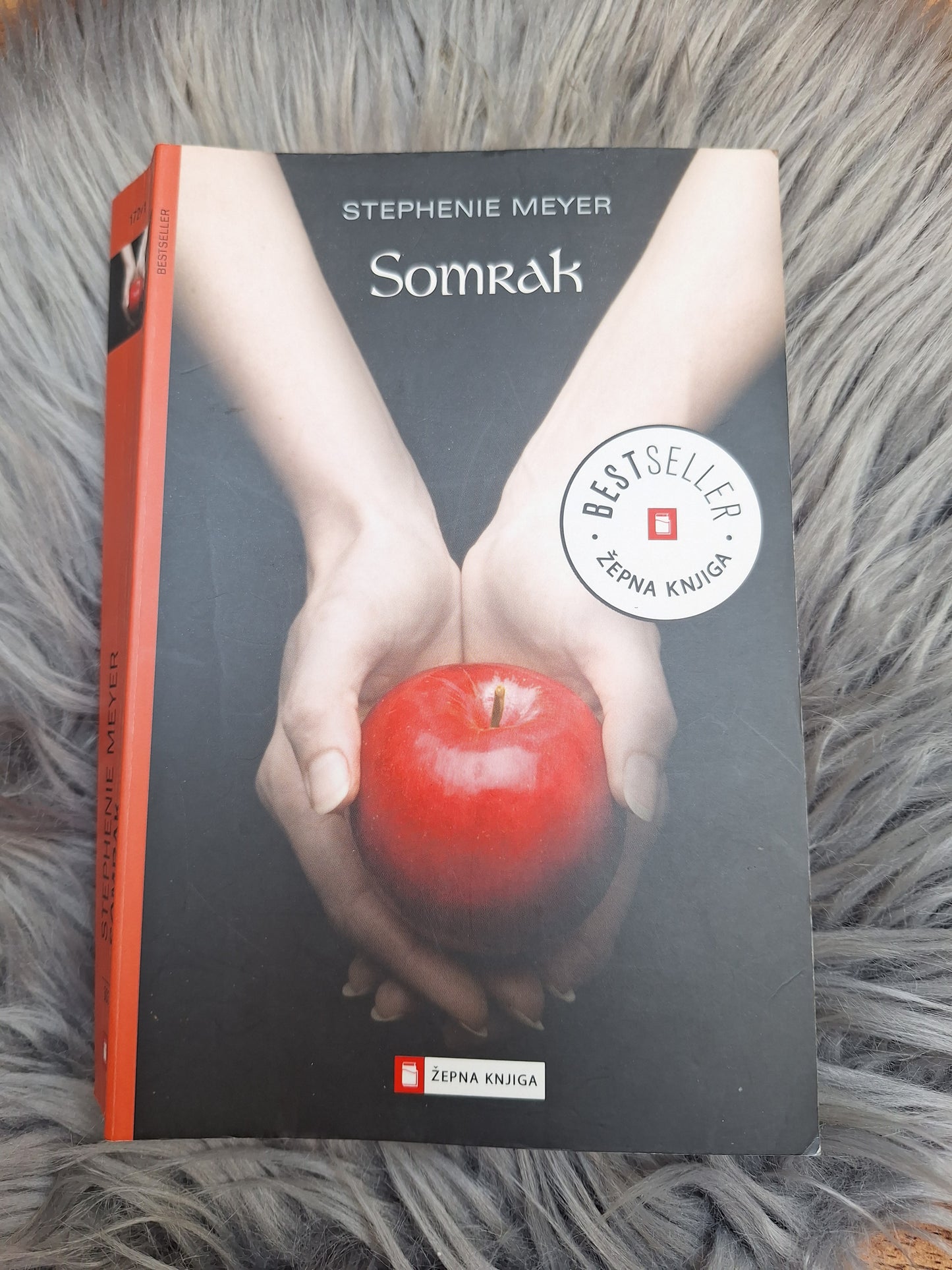 Somrak,Mlada luna,Mrk,Stephenie Meyer