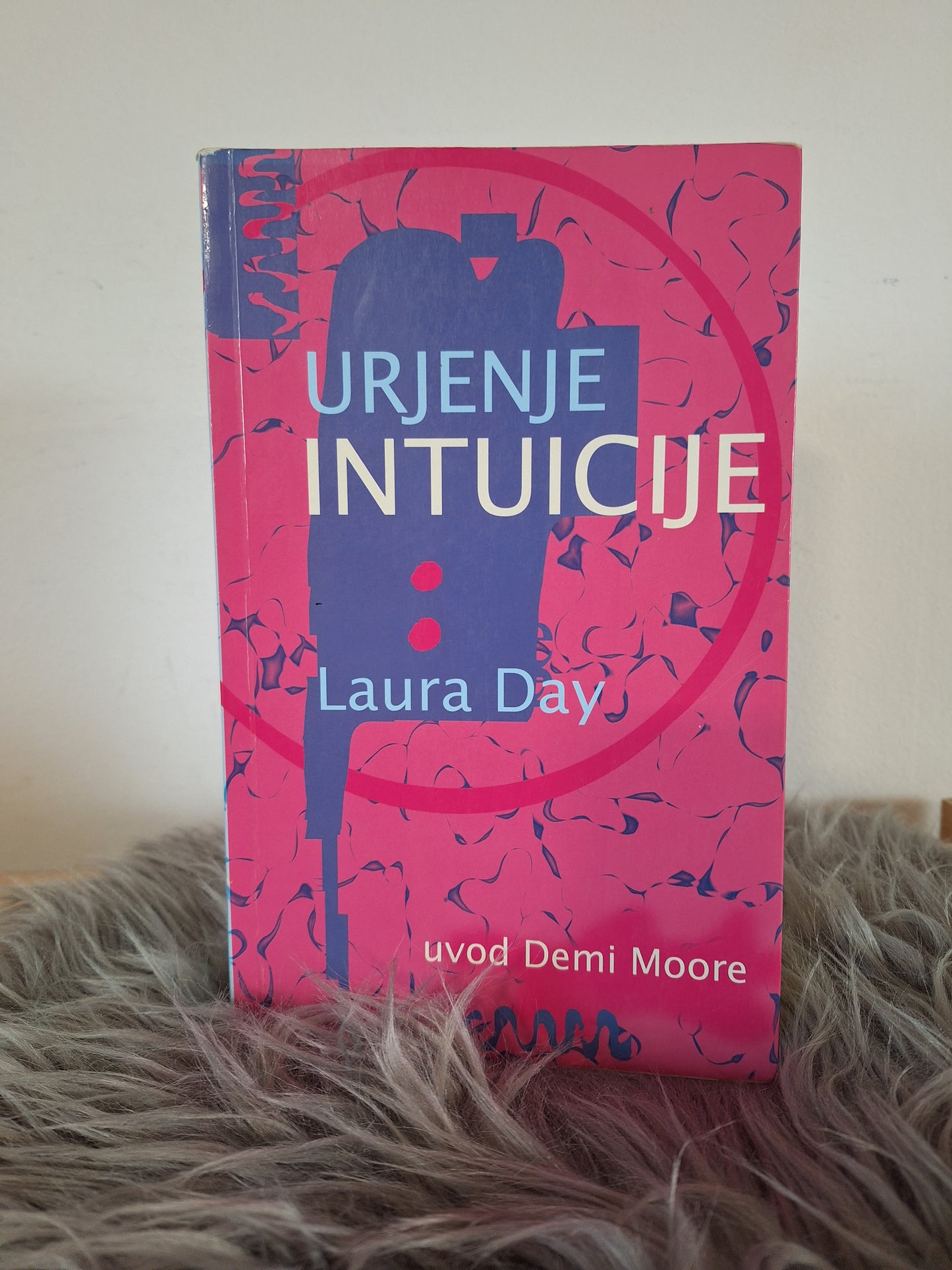 Urjenje intuicije Laura Day