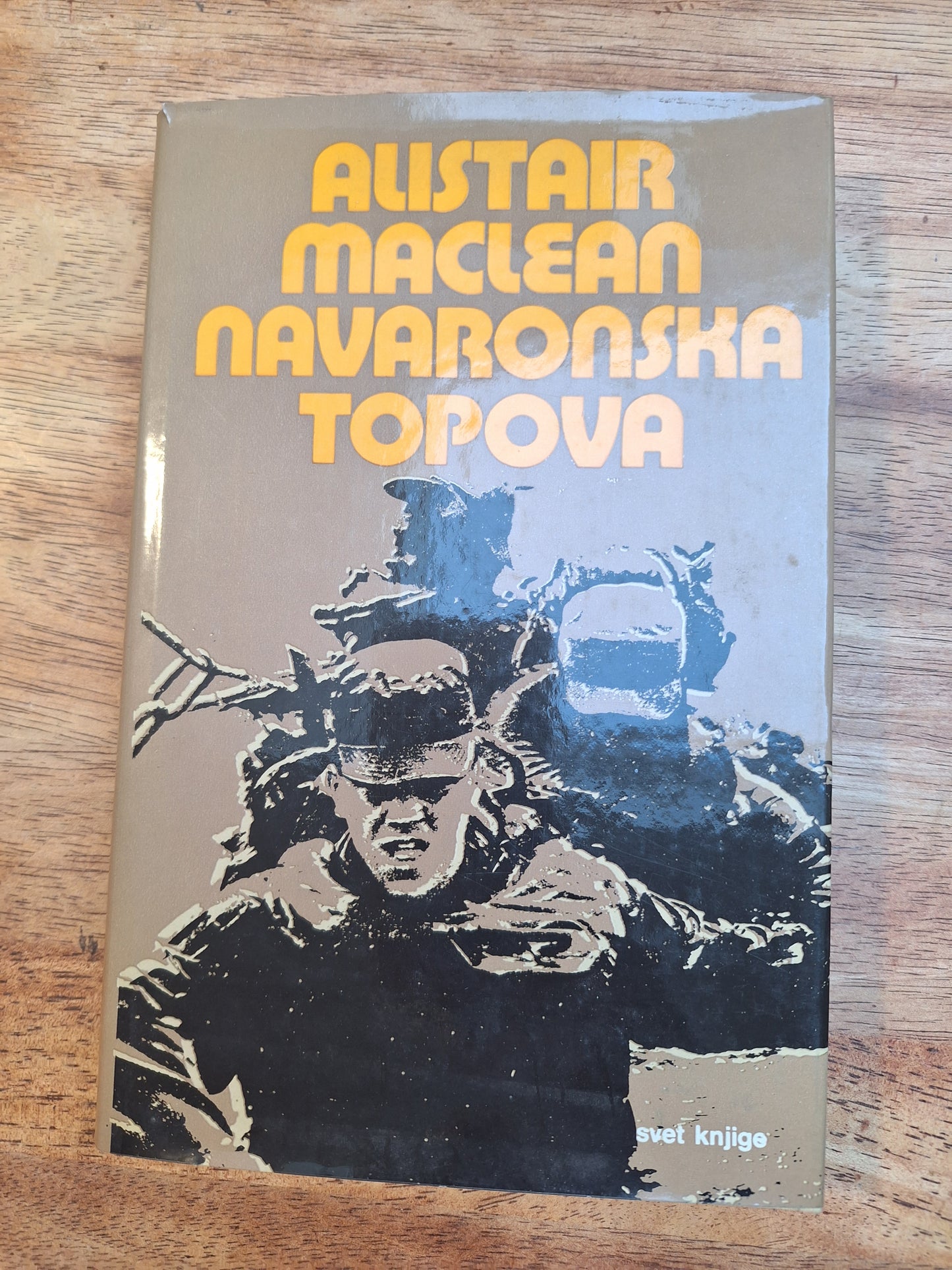 Navaronska topova Alistair Maclean