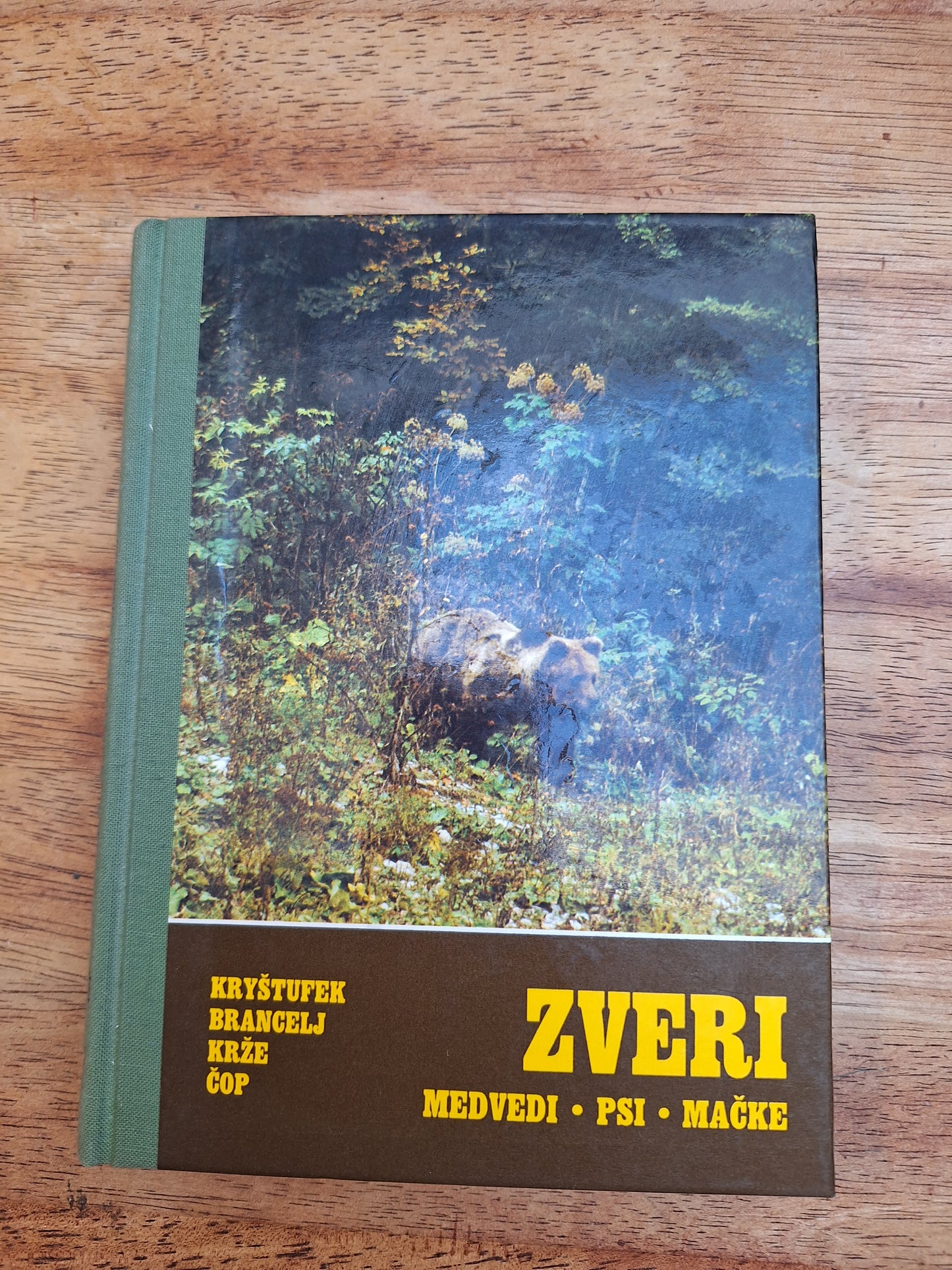 Zveri medvedi psi mačke Kryštufek Brancelj Krže Čop