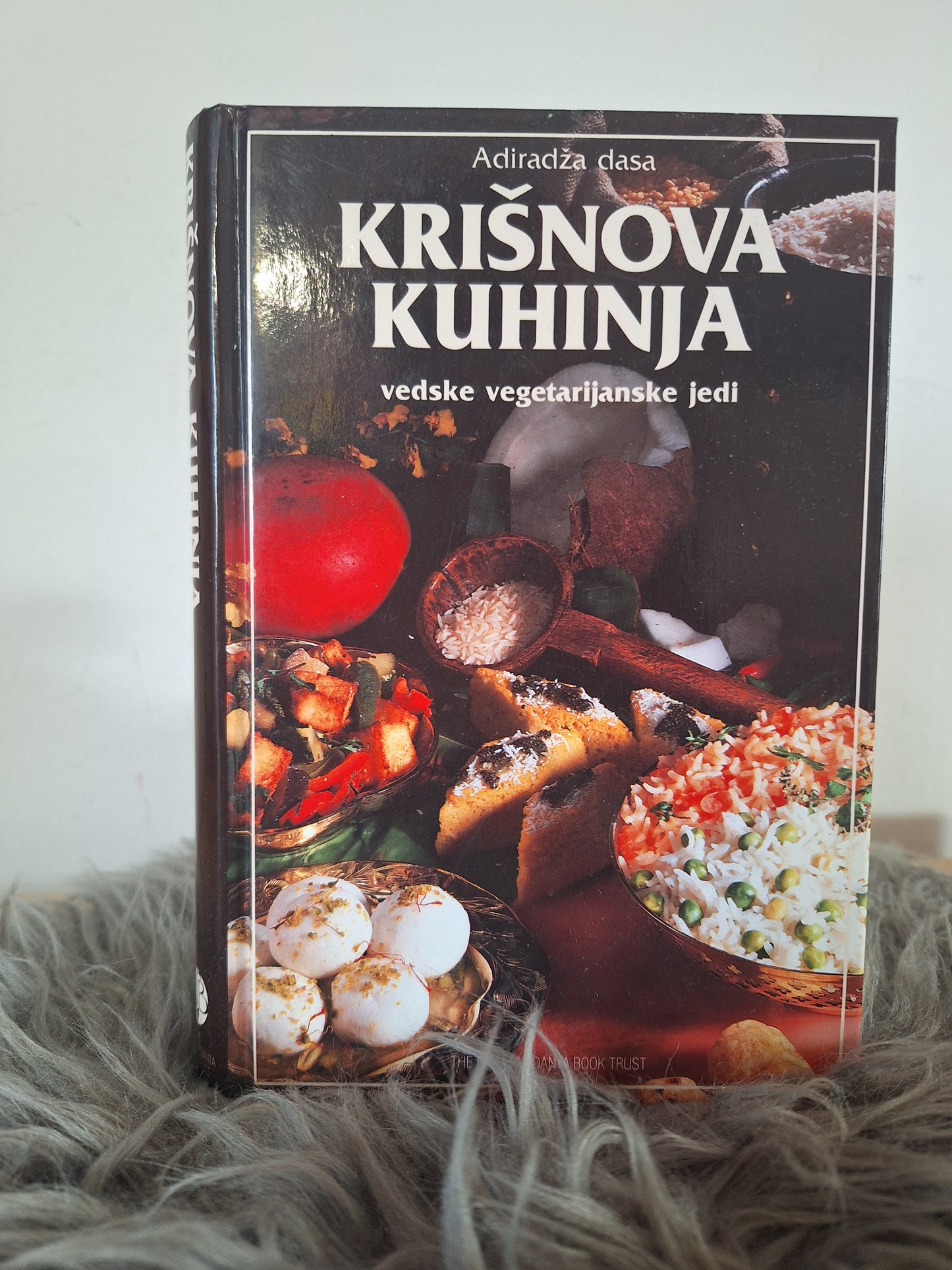 Krišnova kuhinja-vedske,vegetarijanske jedi Adiradža Dasa