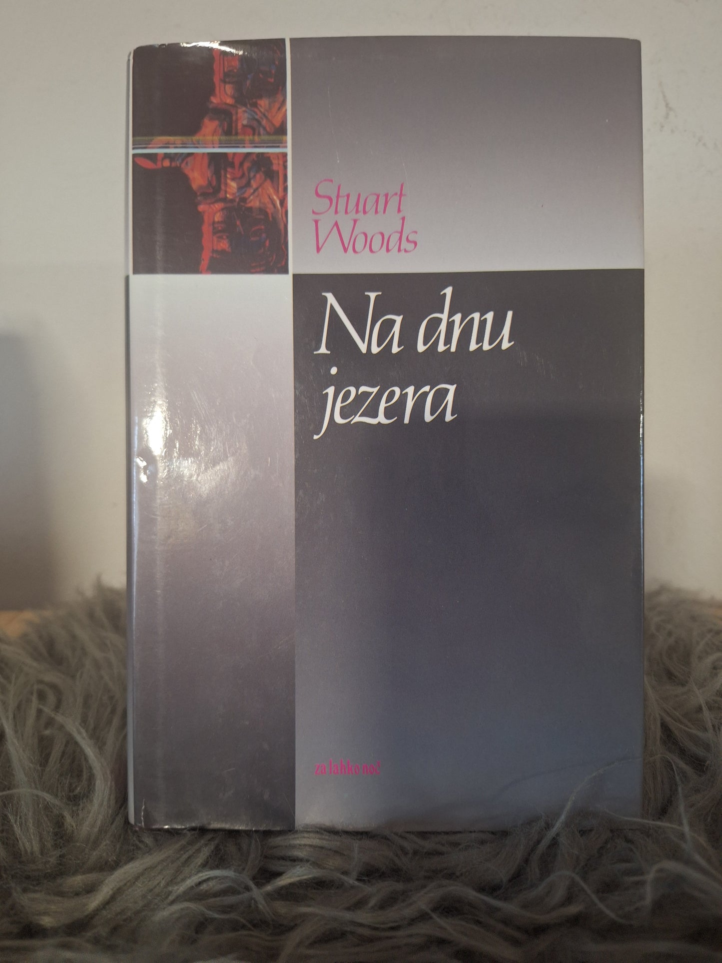 Na dnu jezera-Stuart Woods, Enainsedemdeset kilogramski zakon-John Irving Vročina in prah- Ruth Jp.Jhabvala Konec sedmega dne-Frédéric Lepageh-Ruth P.Jhabvala