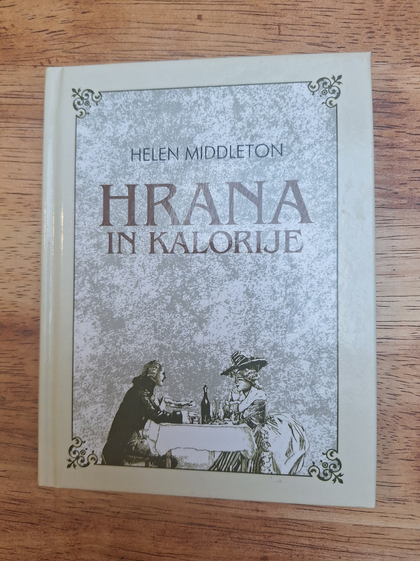 Hrana in kalorije Helen Middleton