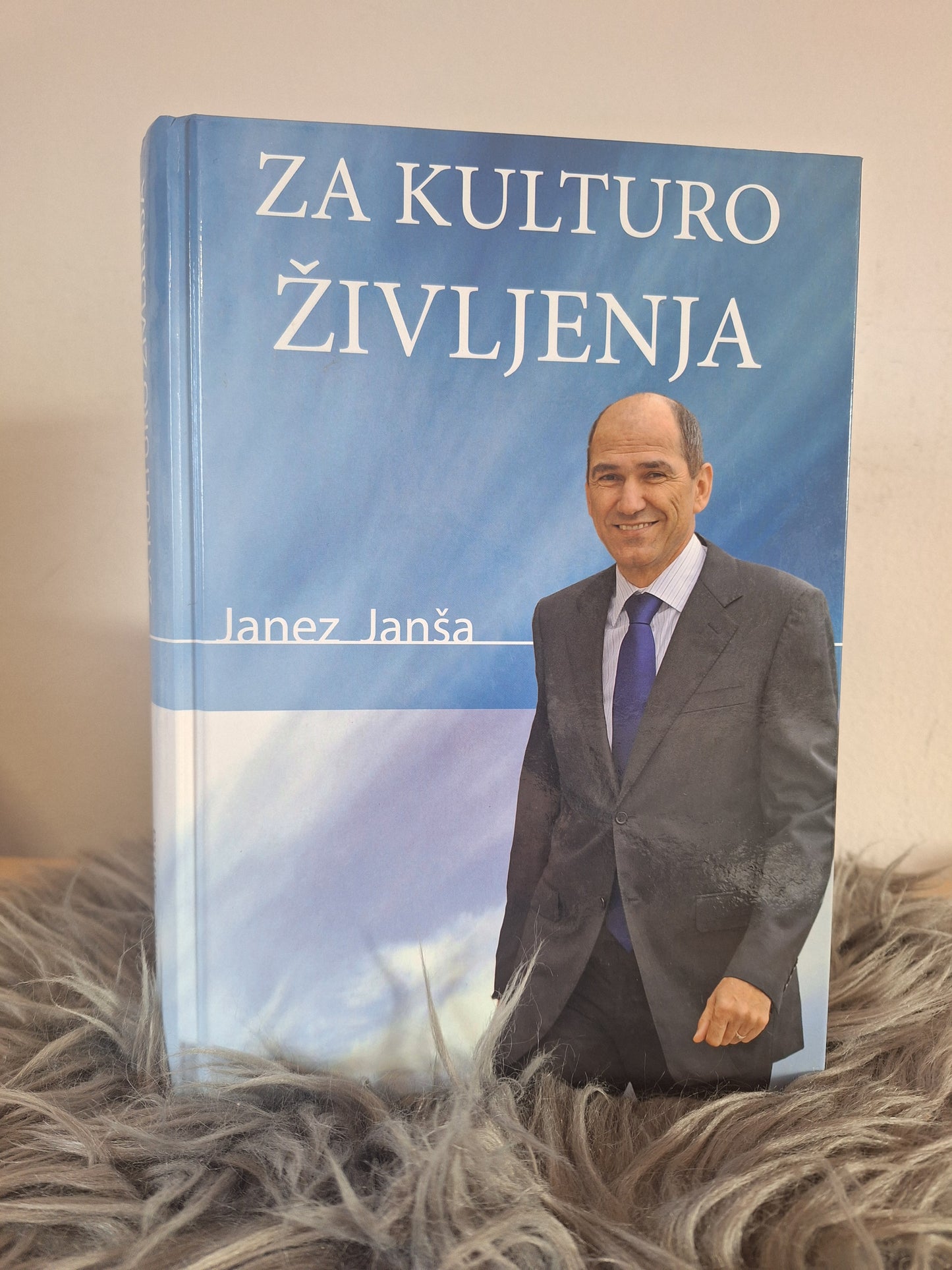 Za kulturo življenja Janez Janša