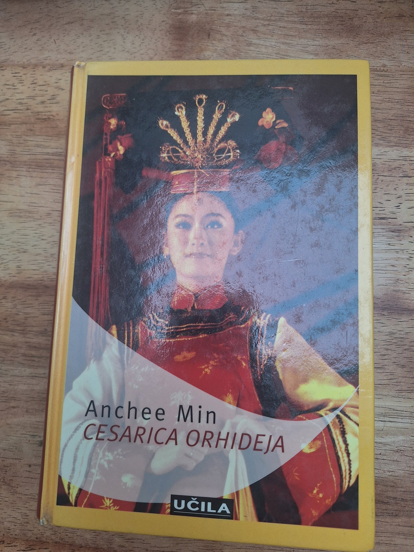 Cesarica orhidej Anchee Min